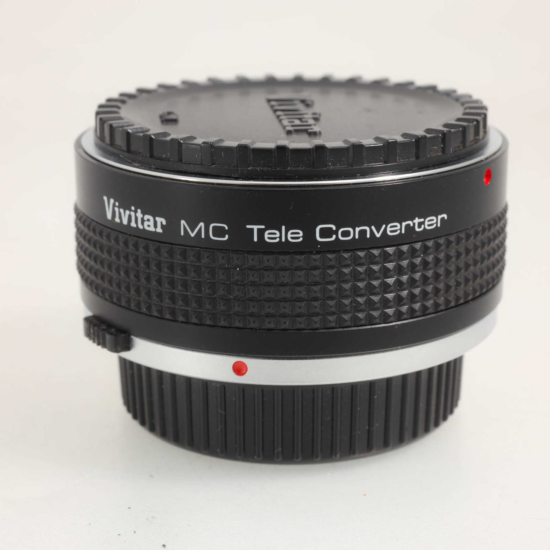 Olympus OM-2n с мотором, двумя зумами и телеконвертером Olympus OM-2n с мотором, двумя зумами и телеконвертером