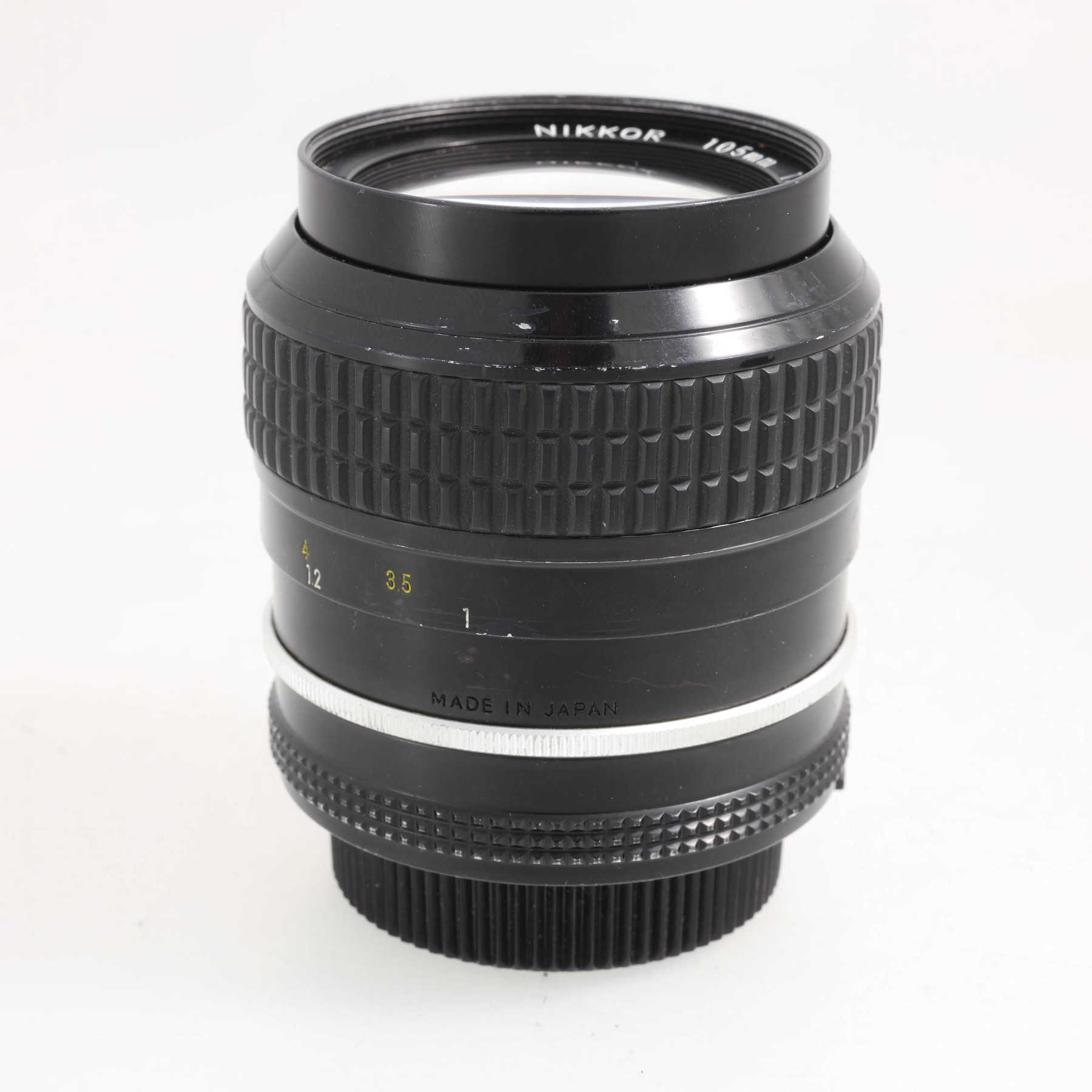 Nikon Ai Nikkor 105mm f/2.5 Nikon Ai Nikkor 105mm f/2.5