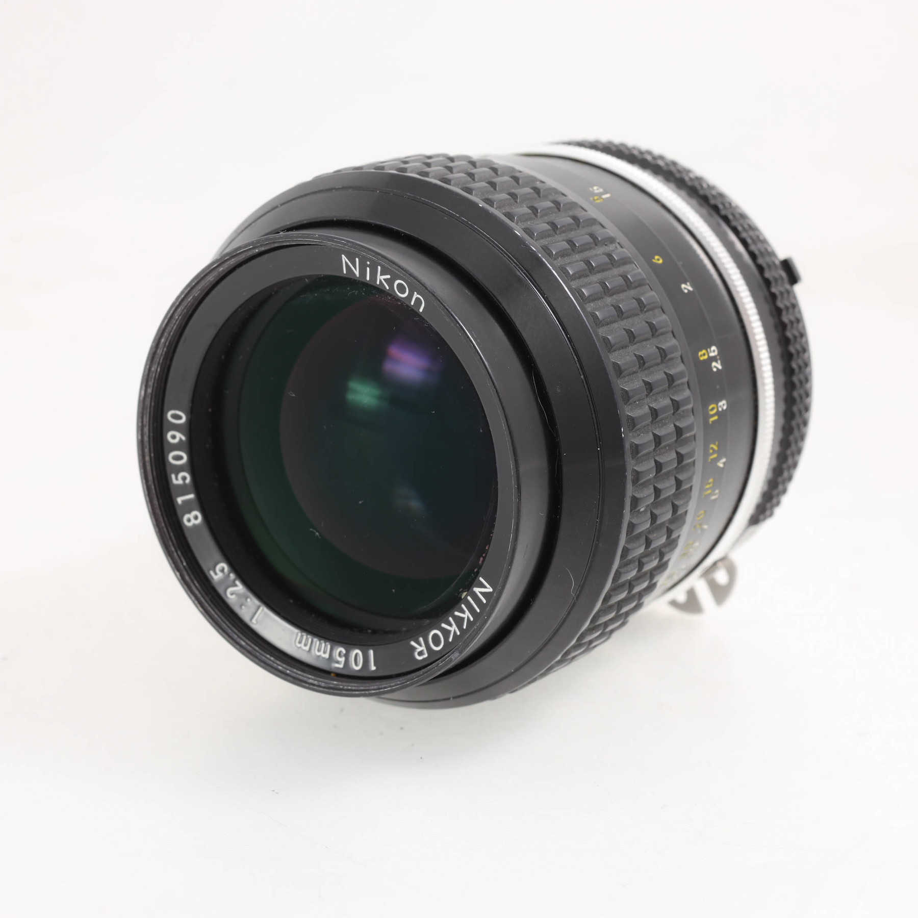 Nikon Ai Nikkor 105mm f/2.5 Nikon Ai Nikkor 105mm f/2.5