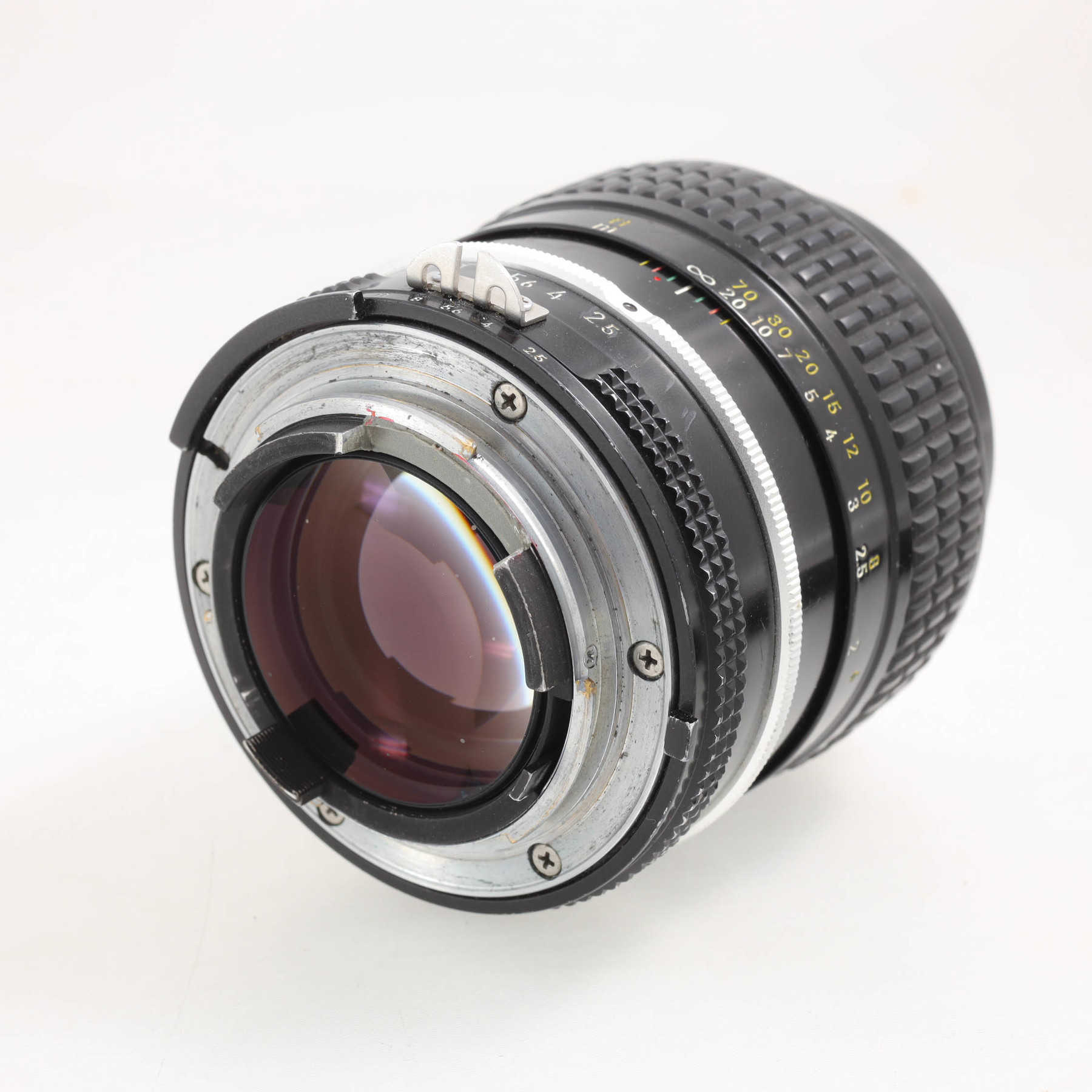 Nikon Ai Nikkor 105mm f/2.5 Nikon Ai Nikkor 105mm f/2.5