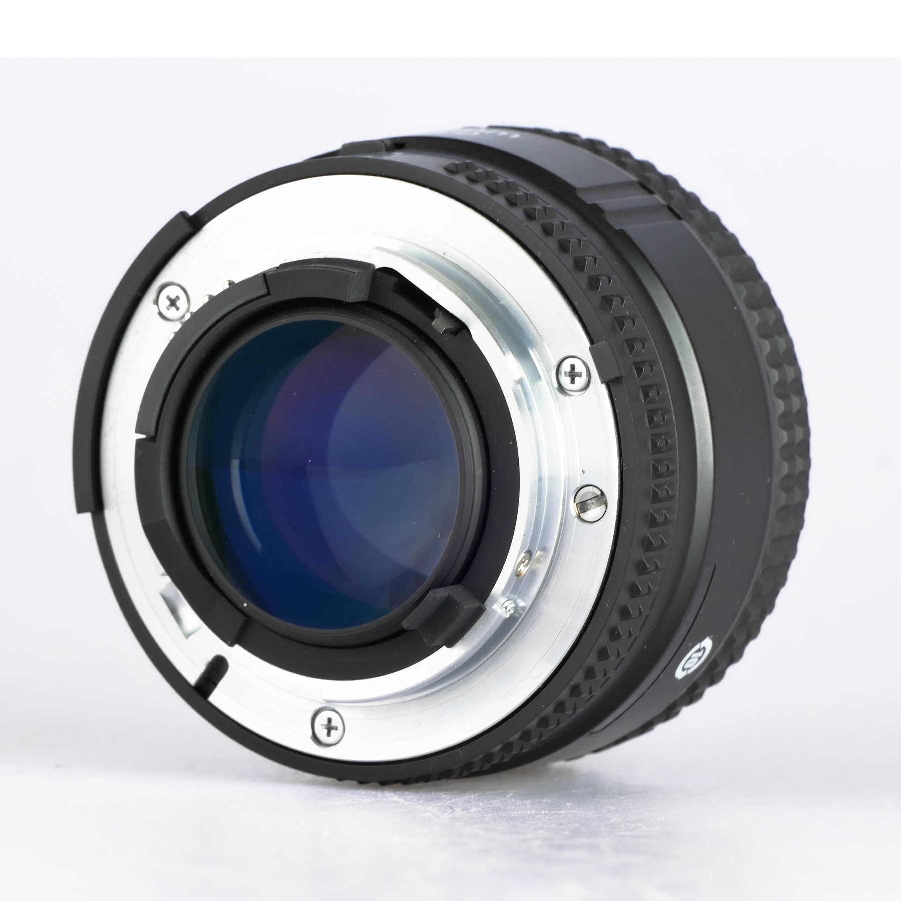 Nikon AF Nikkor 50mm f/1.4D | Kutuzov Photo