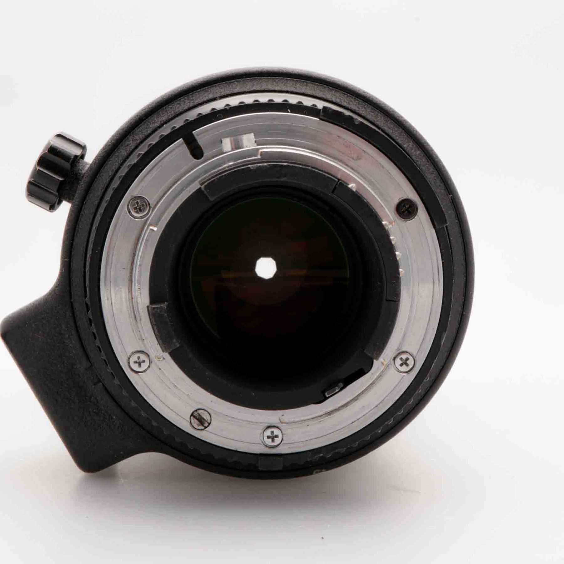 Nikon AF Nikkor 80-200mm f/2.8 D ED Nikon AF Nikkor 80-200mm f/2.8 D ED