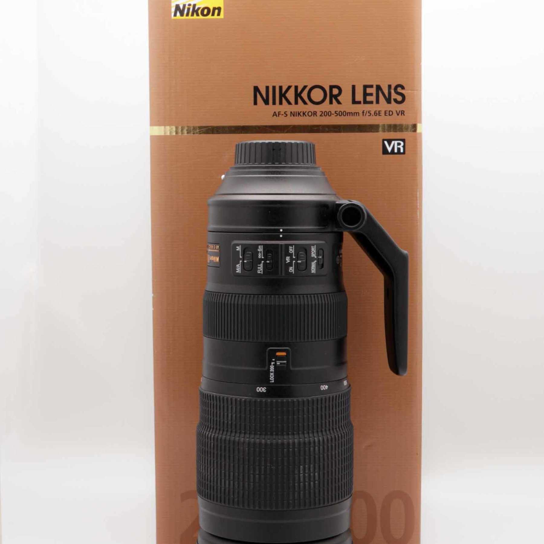 Nikon 200-500mm f/5.6 E ED VR AF-S Nikkor
