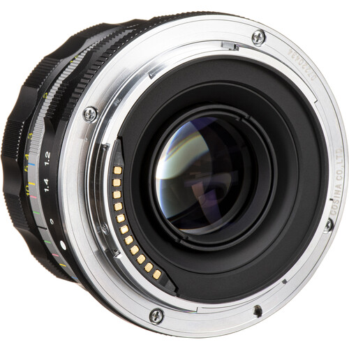 Voigtländer Nokton 35mm f/1.2