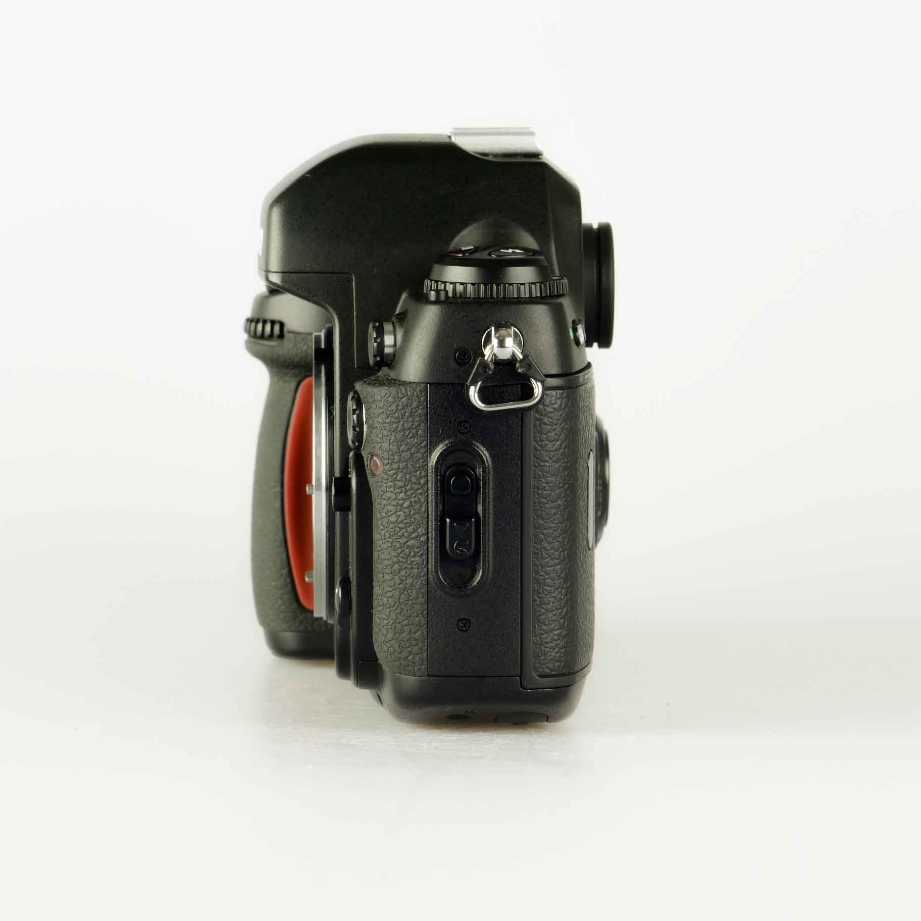 Nikon F100 (body) | Kutuzov Photo