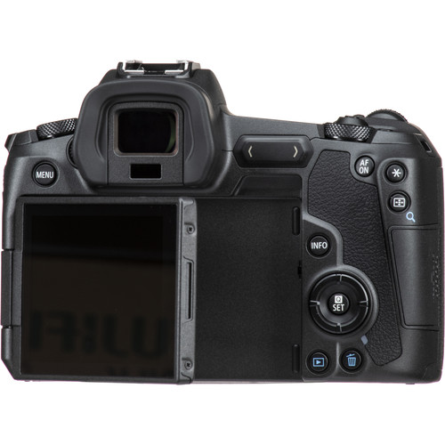 Canon EOS R в комплекте RF 24-105mm f/4-7.1 IS STM
