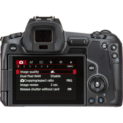 Canon EOS R в комплекте RF 24-105mm f/4-7.1 IS STM