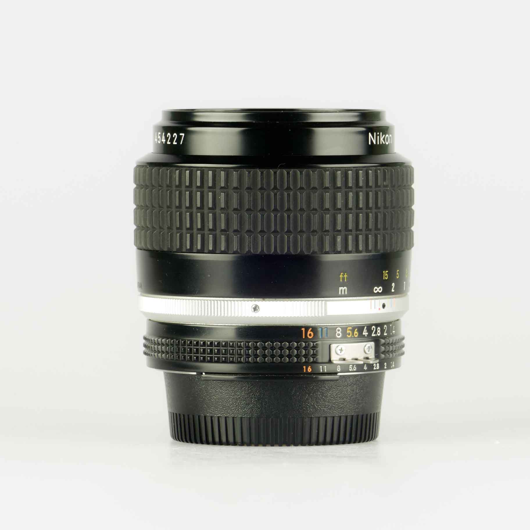 Nikon 35mm f/1.4 AiS Nikkor Nikon 35mm f/1.4 AiS Nikkor