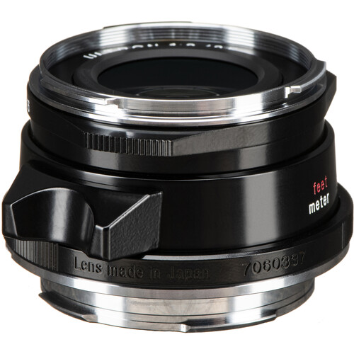 Voigtländer Ultron Vintage Line 35mm f/2 Aspherical Type II VM black