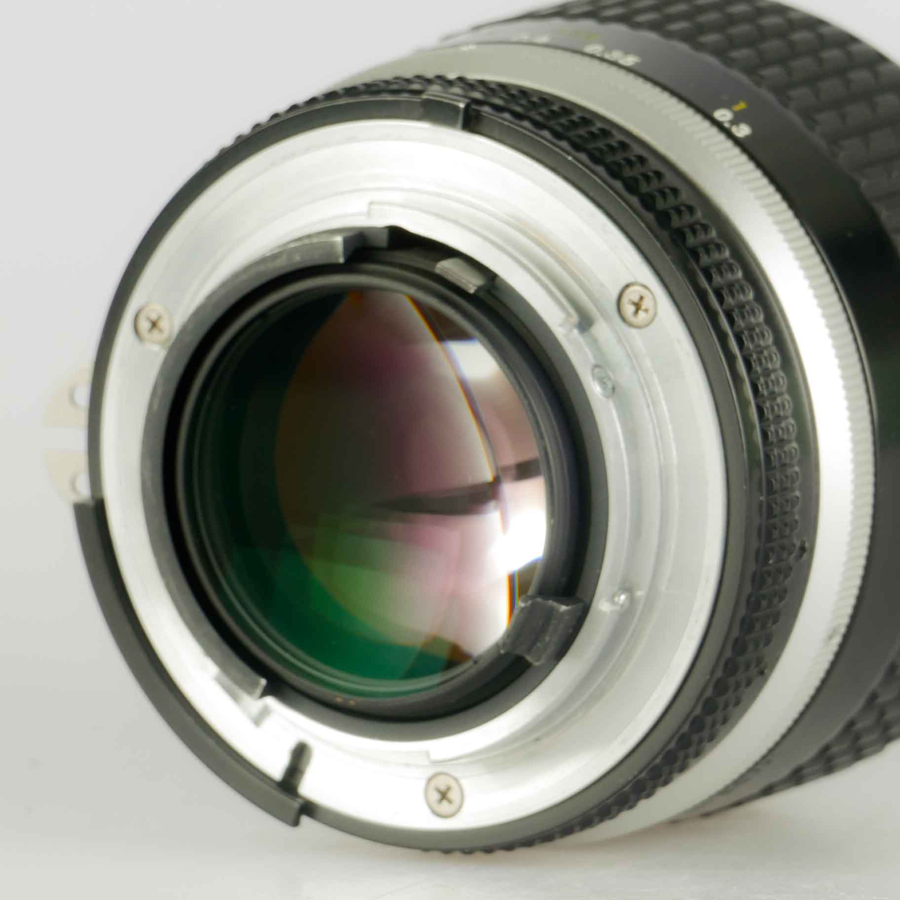 Nikon 35mm f/1.4 AiS Nikkor Nikon 35mm f/1.4 AiS Nikkor