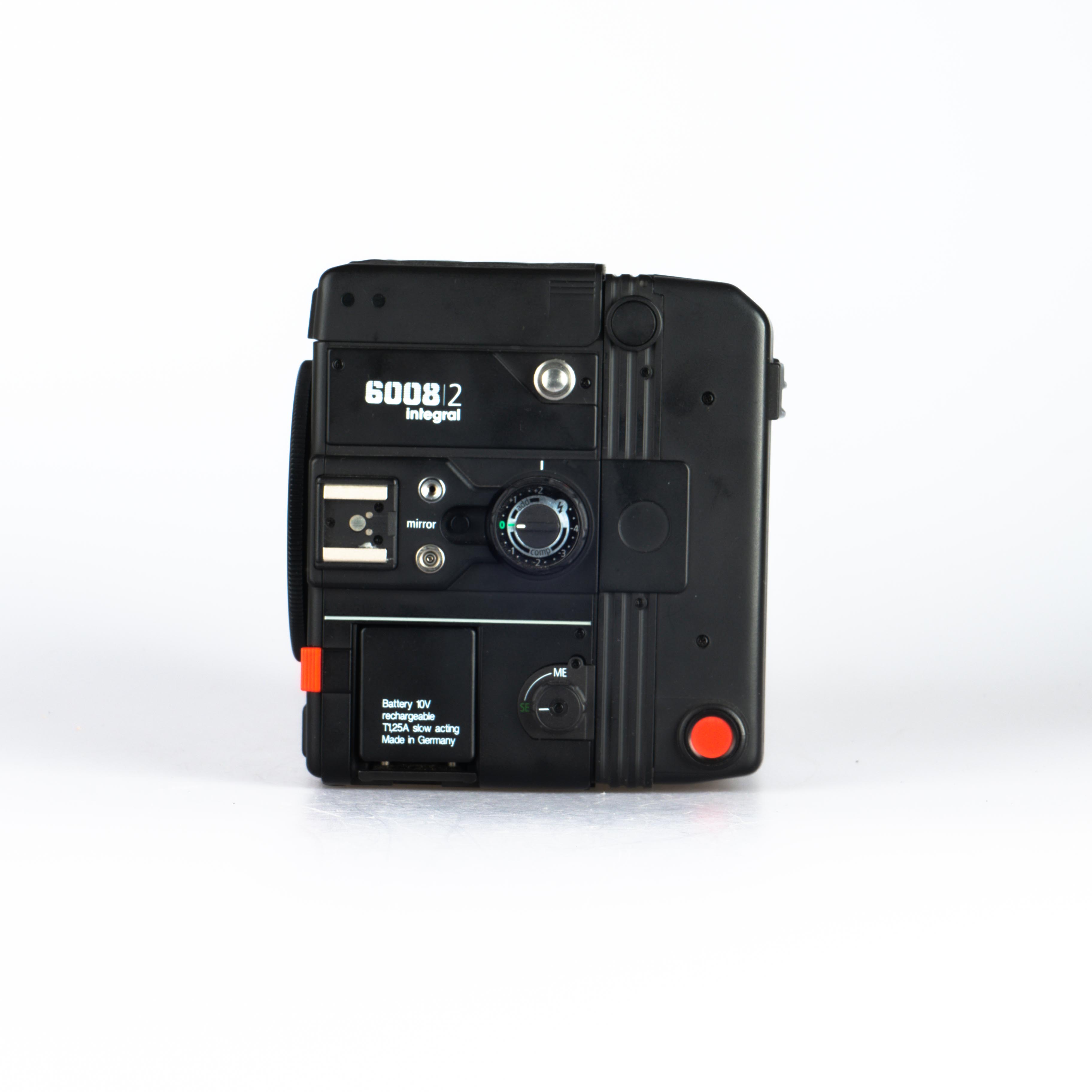 Lot 255 - A Rollei Rolleiflex 6008 Integral Camera