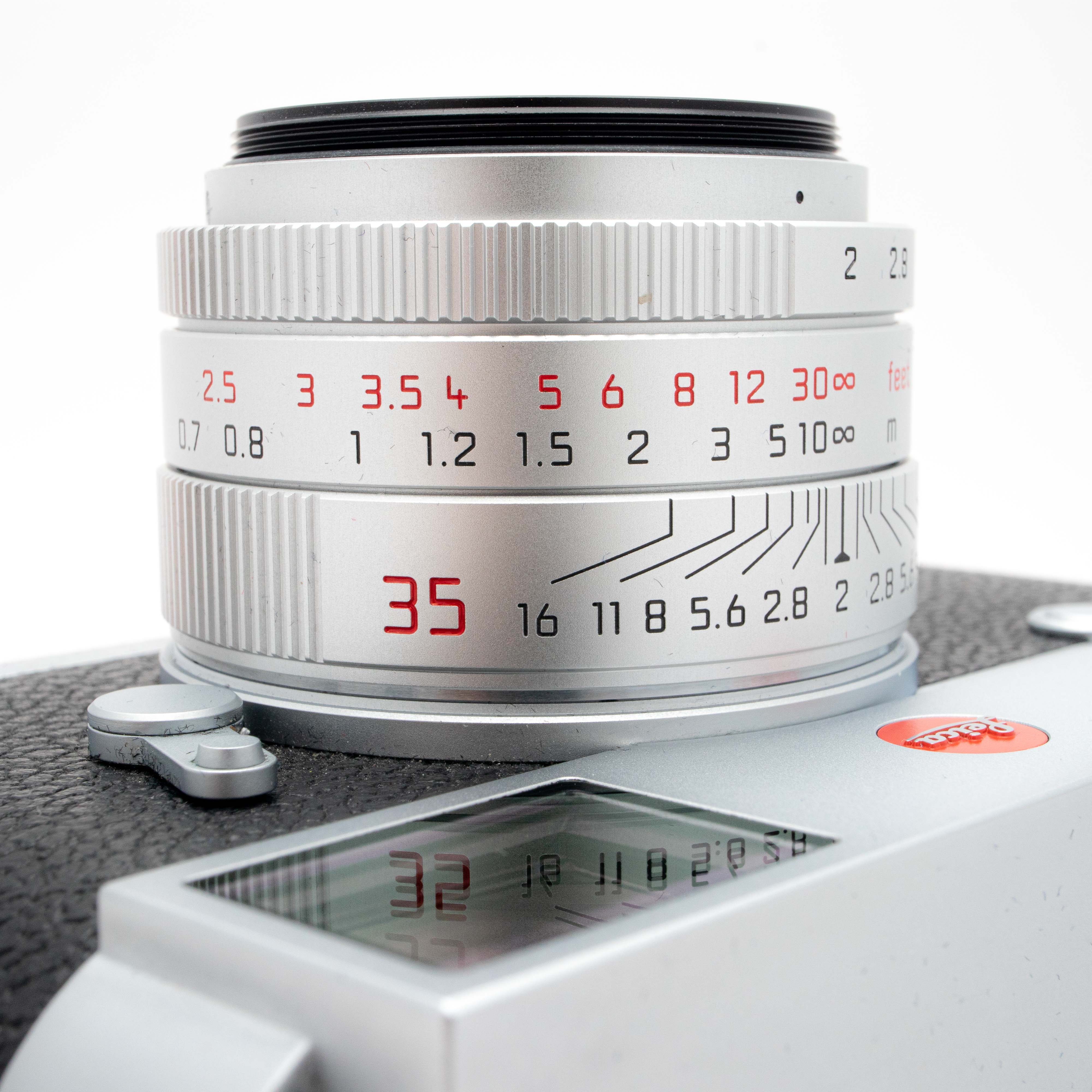 Leica M10-R  с объективом 35/2 ASPH. Summicron-M в серебре