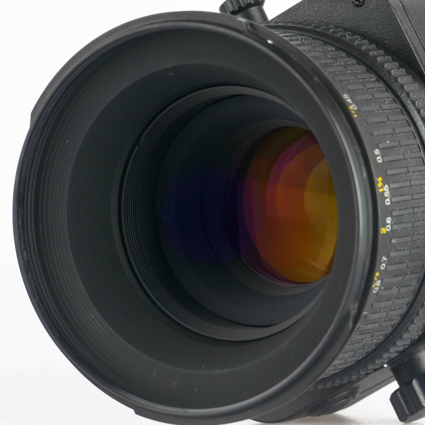 Nikon 85mm f/2.8 D PC-Micro-Nikkor