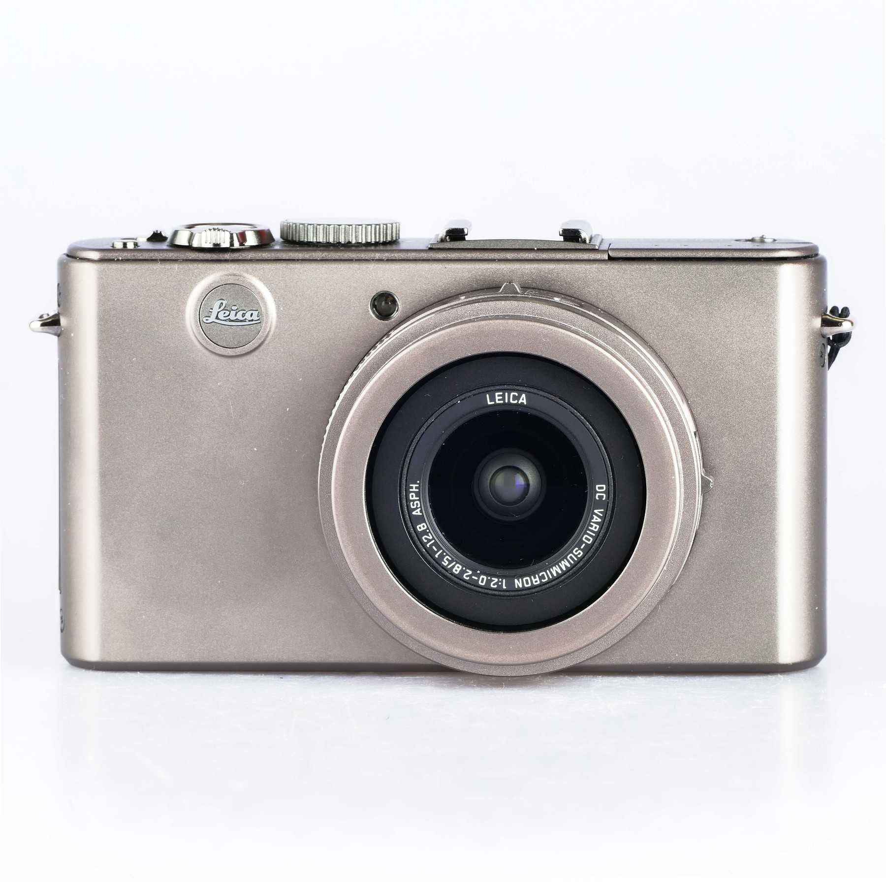 Leica D-Lux 4 Titan Limited Edition Camera