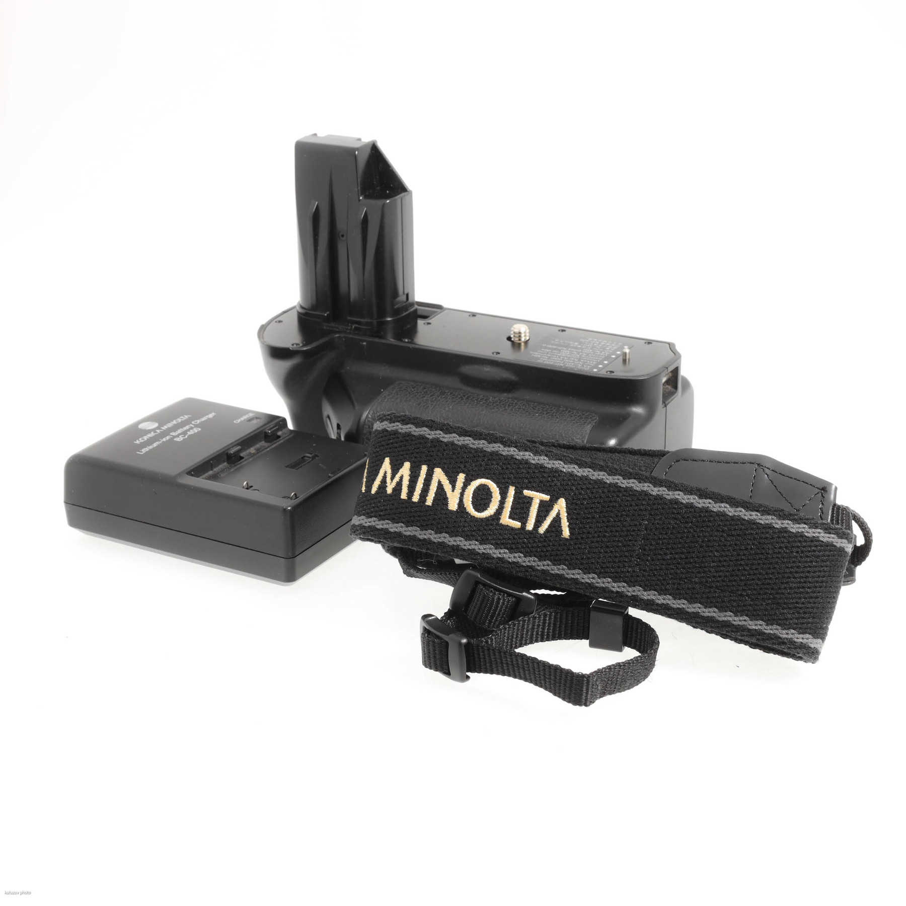 Minolta (Konica Minolta) Dynax 7D с вертикальной рукояткой Minolta (Konica Minolta) Dynax 7D с вертикальной рукояткой