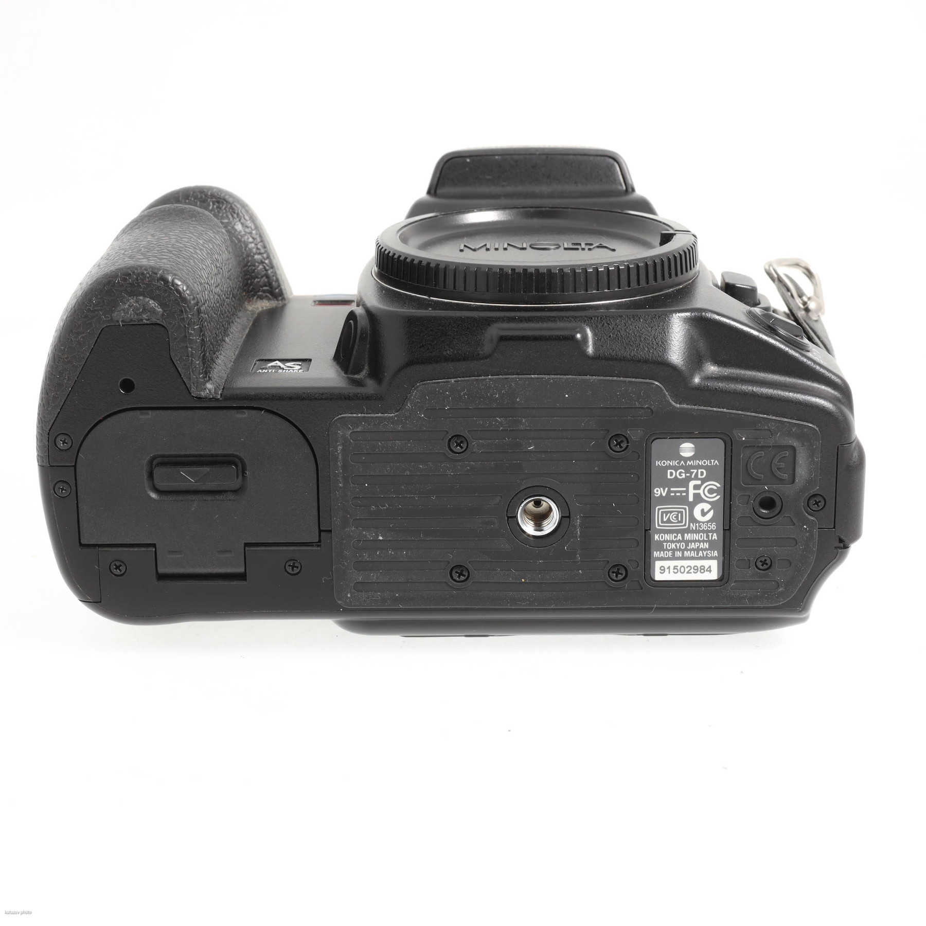 Minolta (Konica Minolta) Dynax 7D с вертикальной рукояткой Minolta (Konica Minolta) Dynax 7D с вертикальной рукояткой