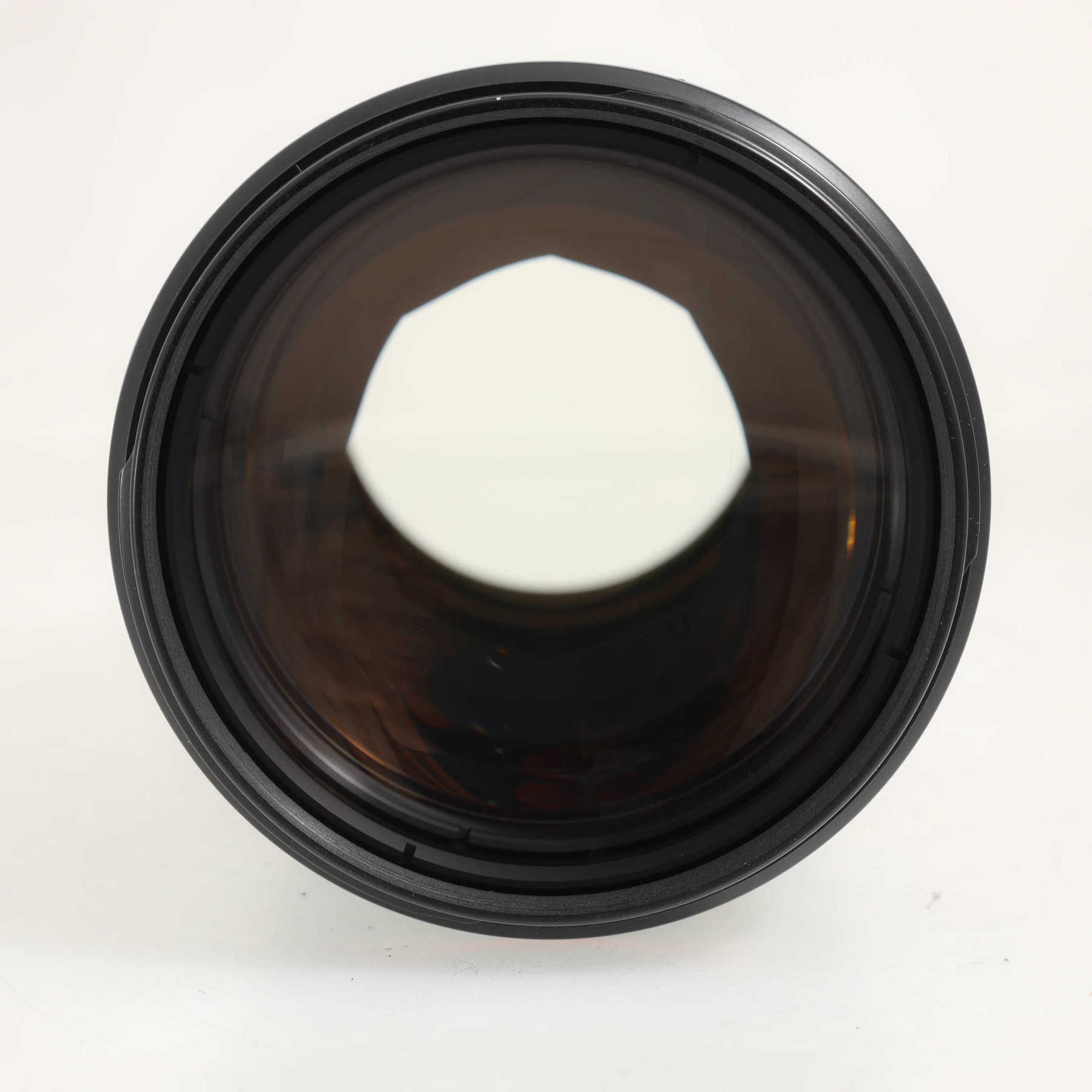 Canon EF 135mm f/2 L USM Canon EF 135mm f/2 L USM