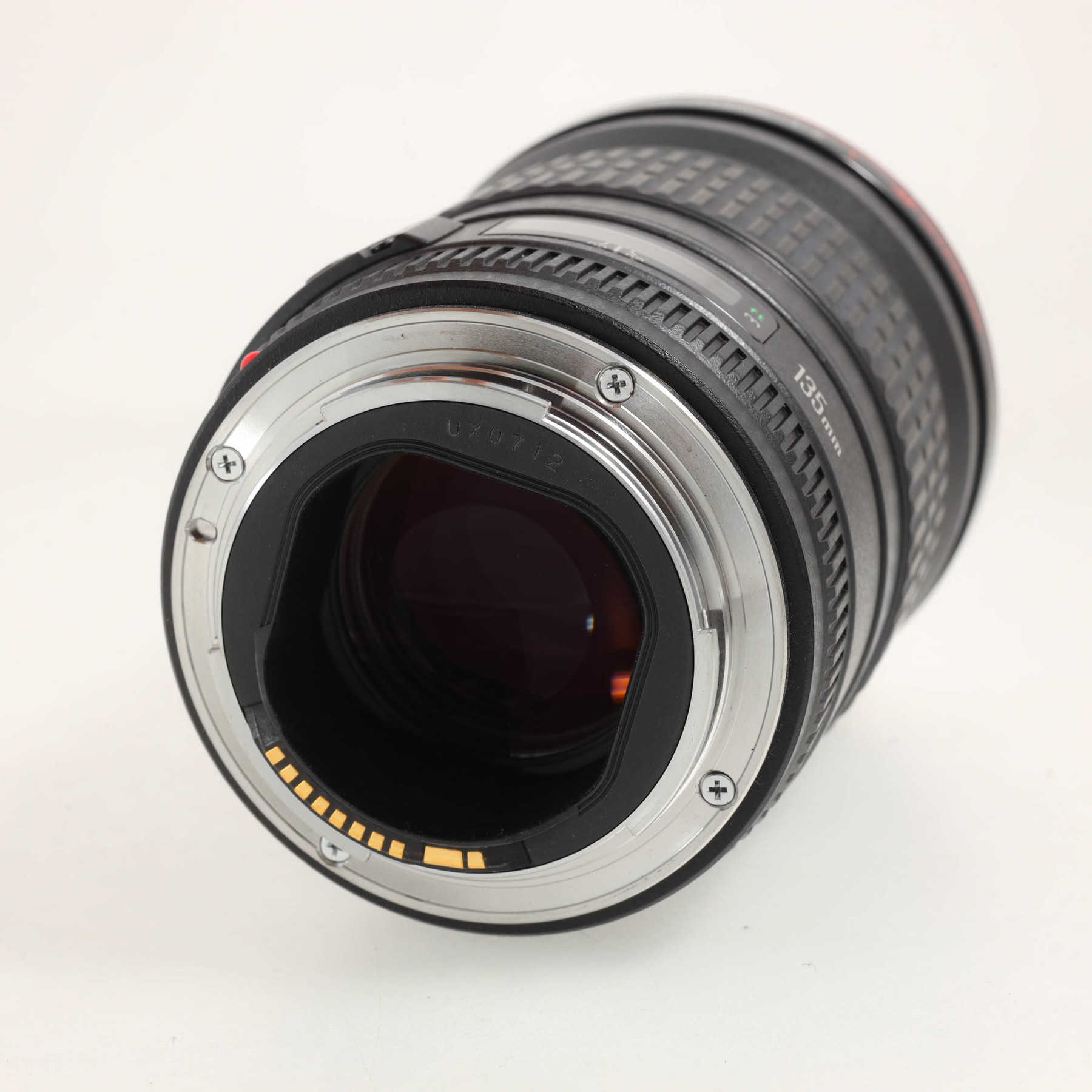 Canon EF 135mm f/2 L USM Canon EF 135mm f/2 L USM