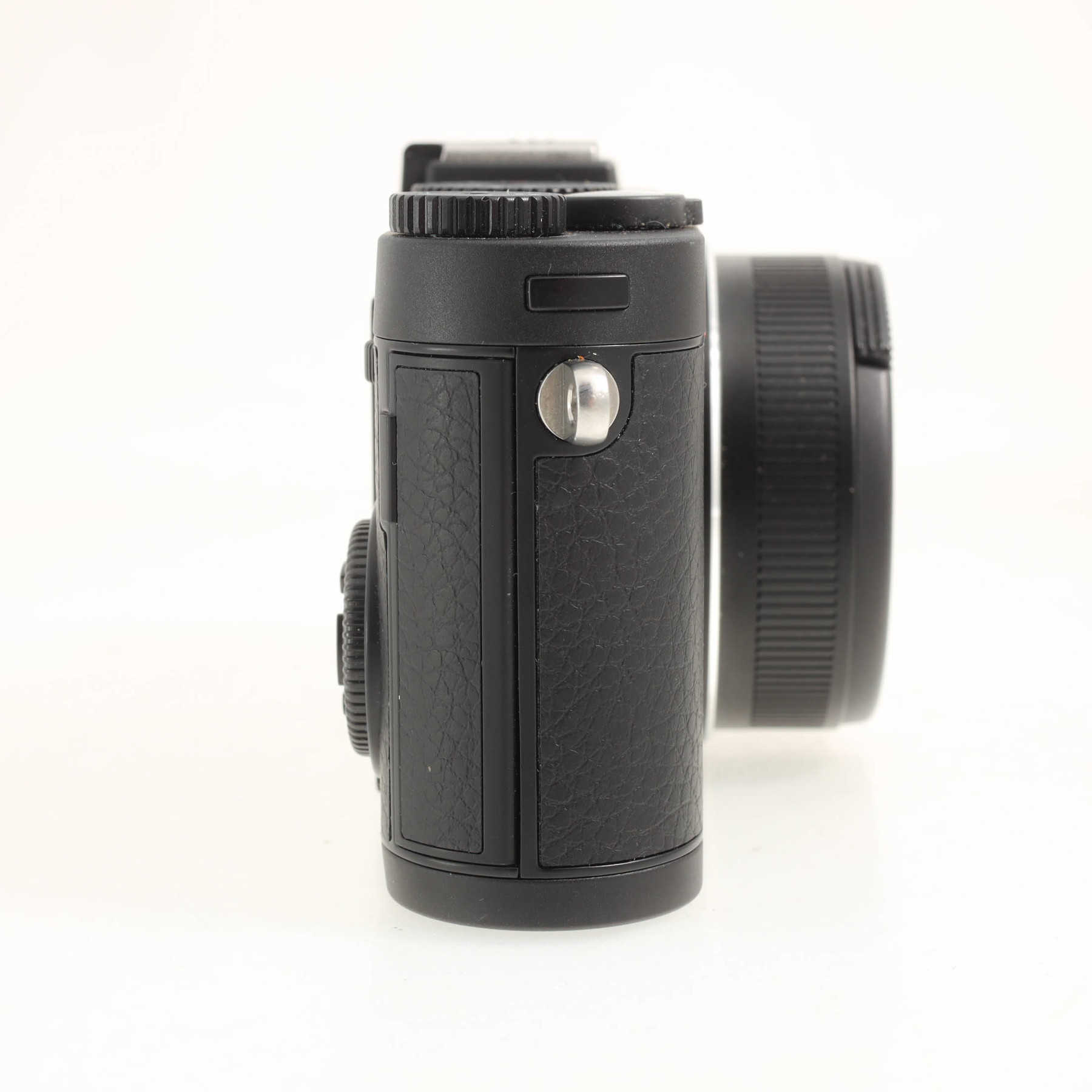 Leica X2 black в шикарной комплектации Leica X2 black в шикарной комплектации