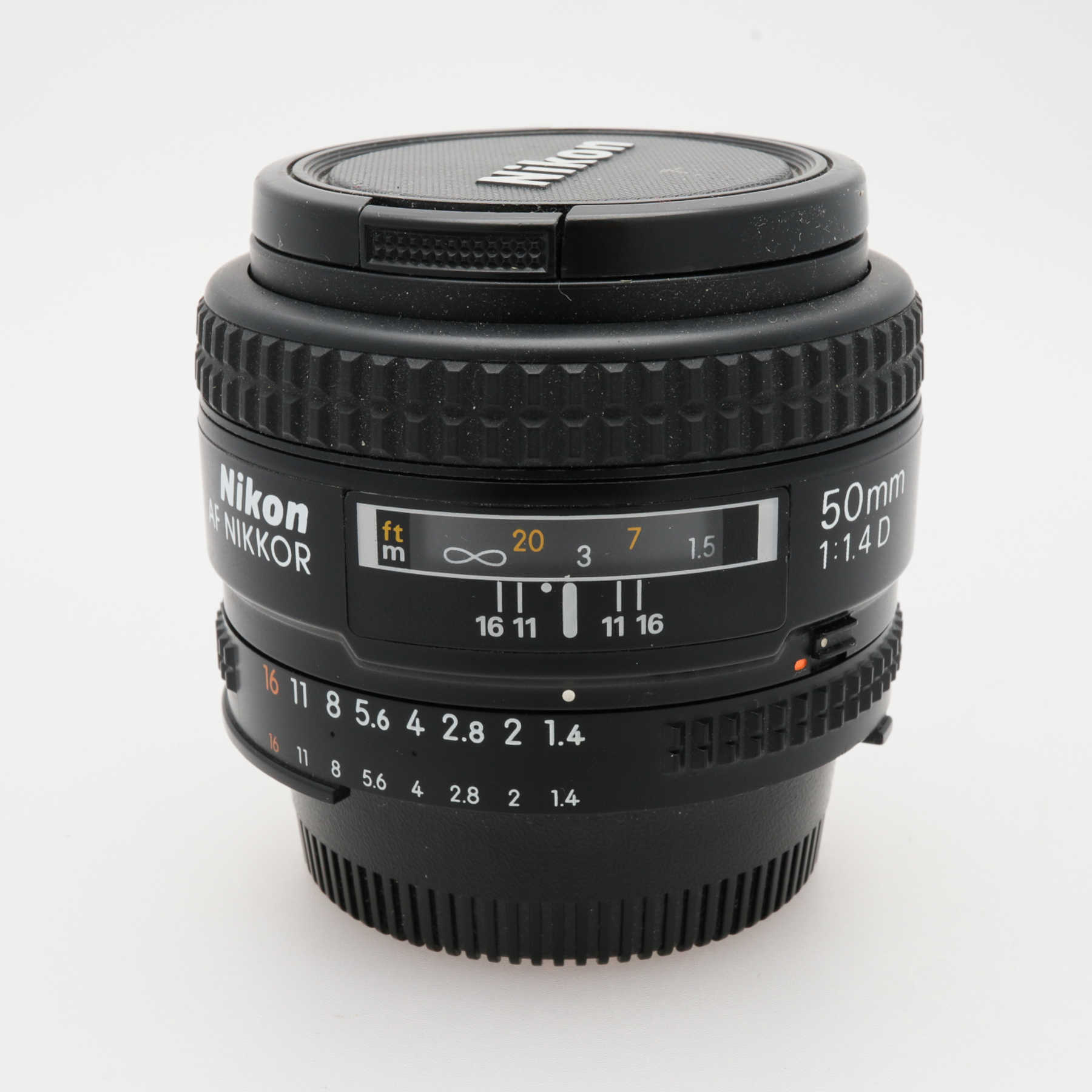 Nikon AF Nikkor 50mm f/1.4D | Kutuzov Photo