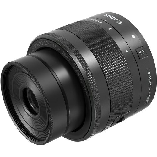 Canon EF-M 28mm f/3.5 Macro IS STM