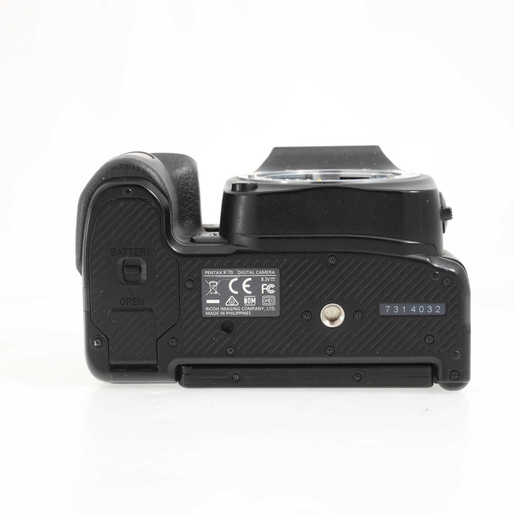 Pentax K-70 с объективом Sigma DC 17-70mm f/2.8-4 Macro HSM Pentax K-70 с объективом Sigma DC 17-70mm f/2.8-4 Macro HSM