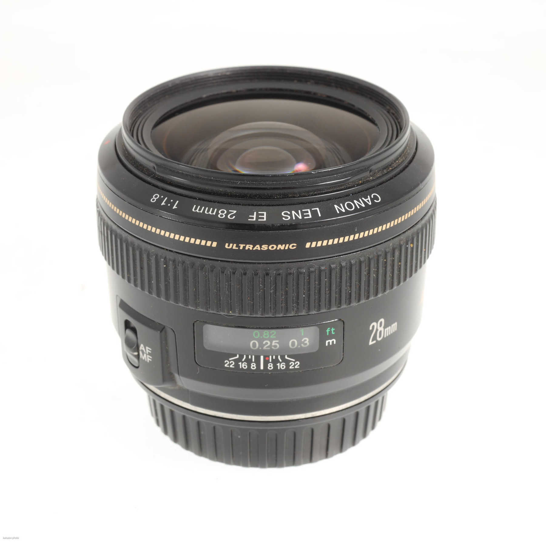 Canon EF 28mm f/1.8 USM Canon EF 28mm f/1.8 USM