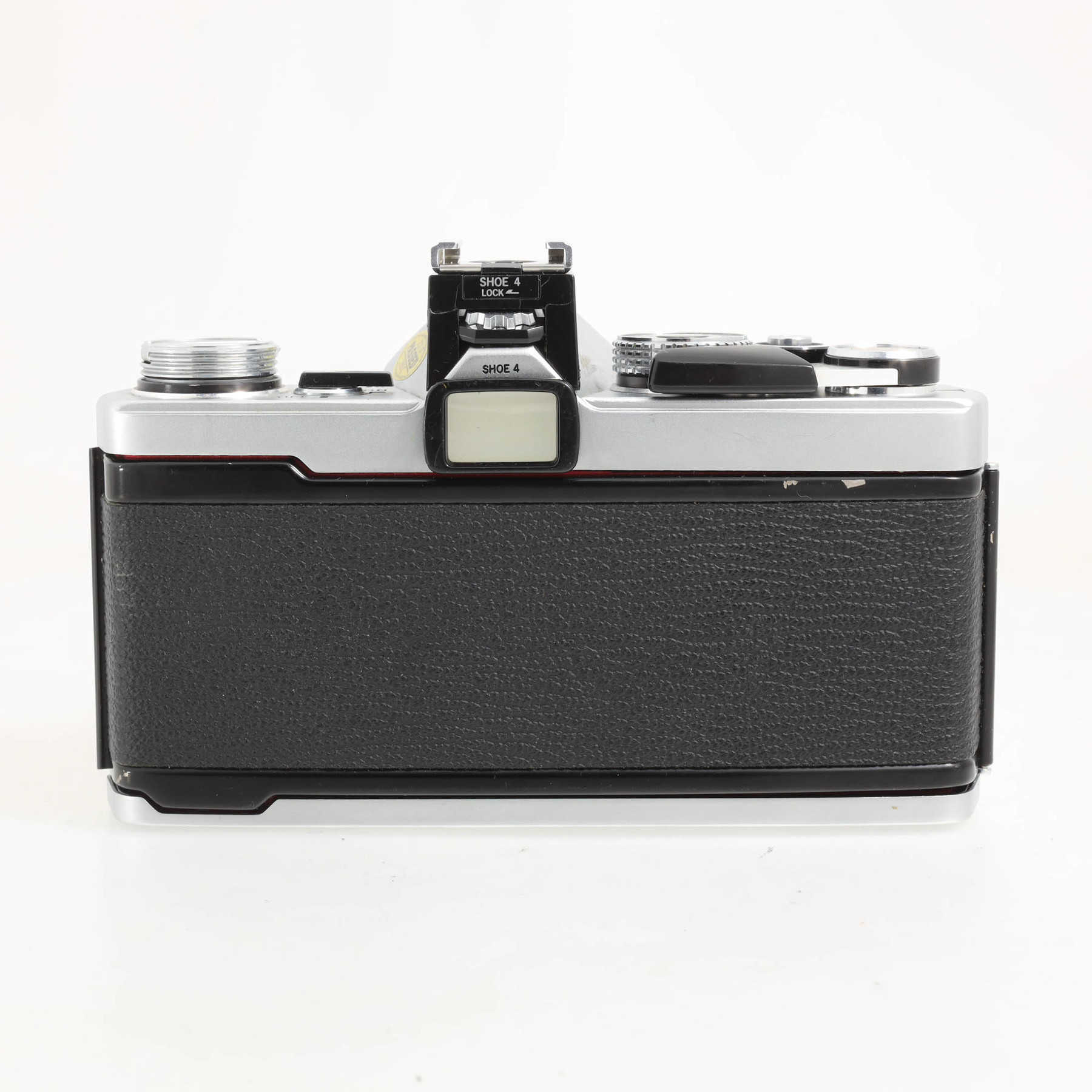 Olympus OM-1n с объективом 50mm f/1.8 F.Zuiko Olympus OM-1n с объективом 50mm f/1.8 F.Zuiko