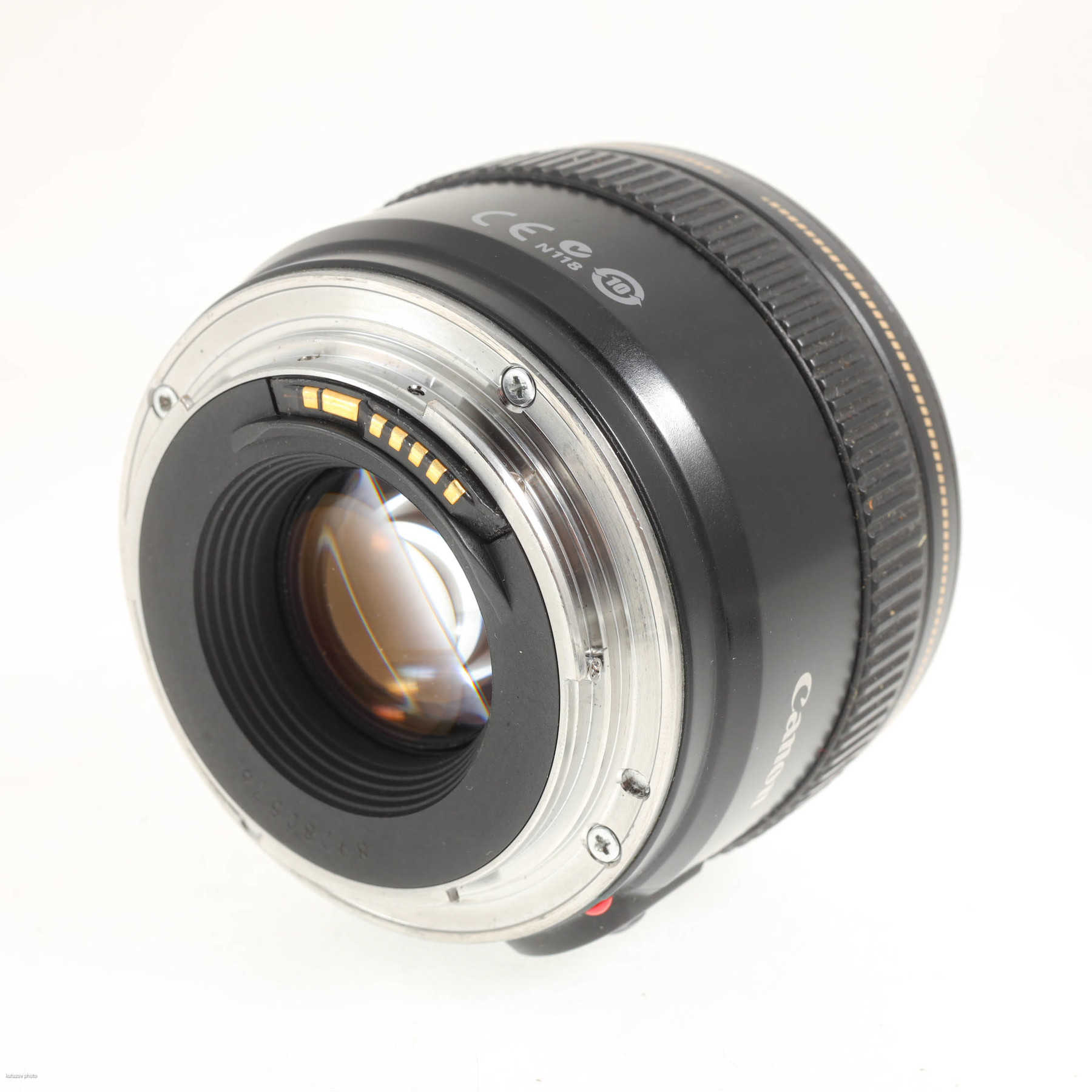 Canon EF 28mm f/1.8 USM Canon EF 28mm f/1.8 USM