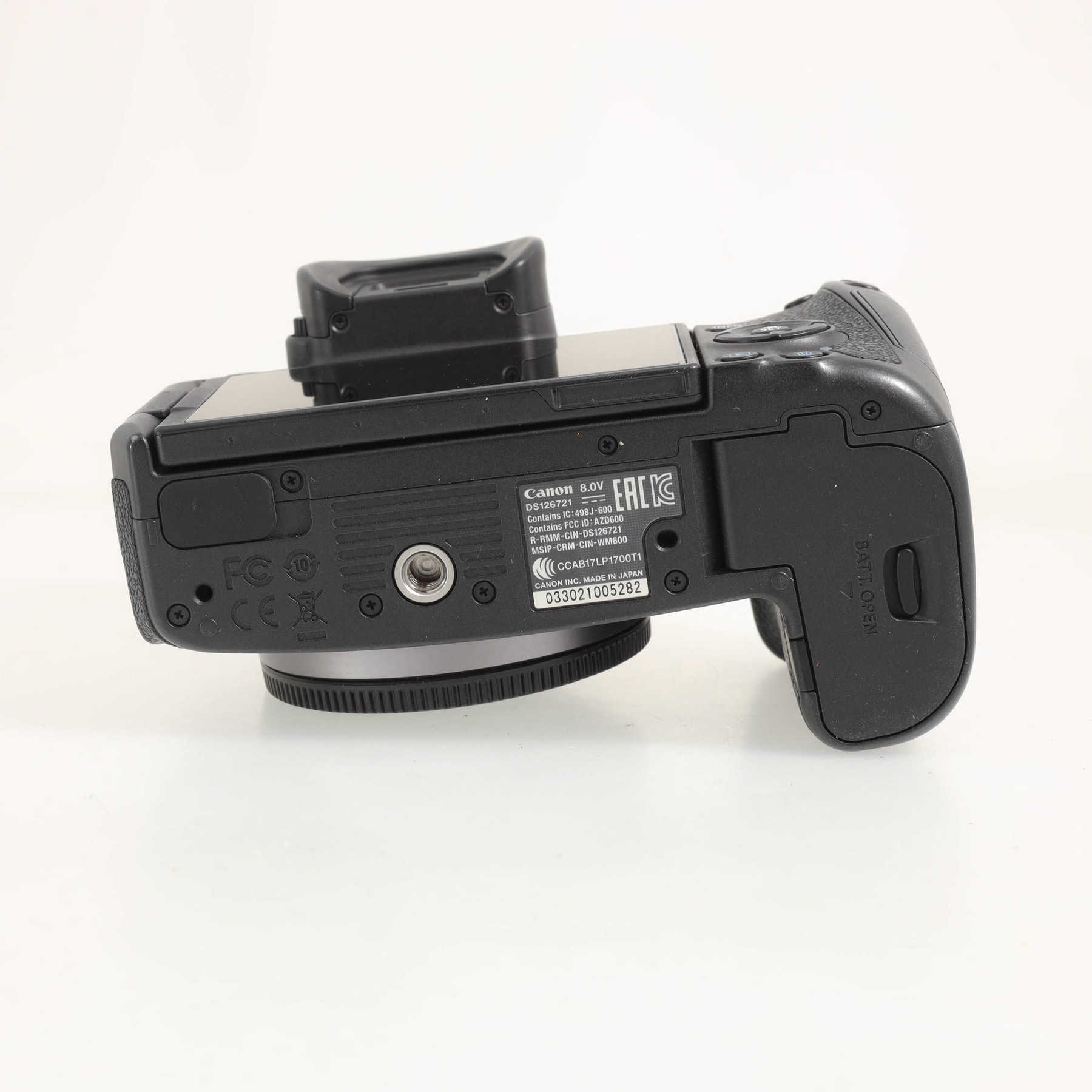 Canon EOS R с батарейной рукояткой BG-E22 Canon EOS R с батарейной рукояткой BG-E22