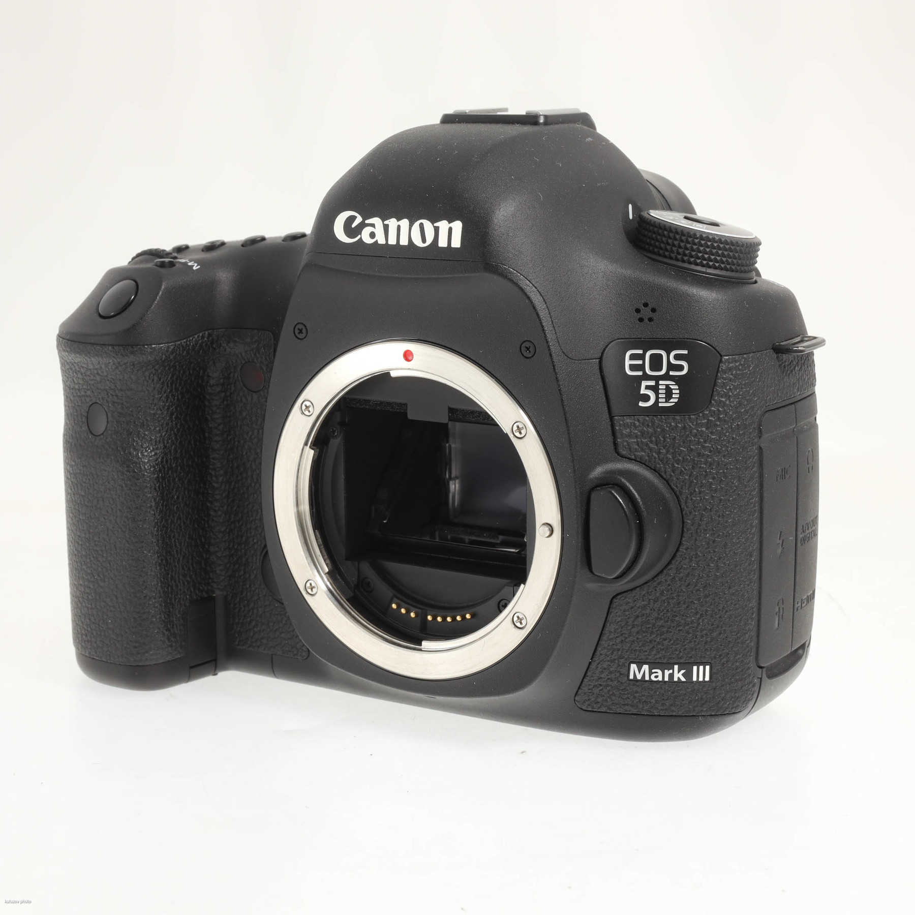 Canon EOS 5D Mark III Canon EOS 5D Mark III