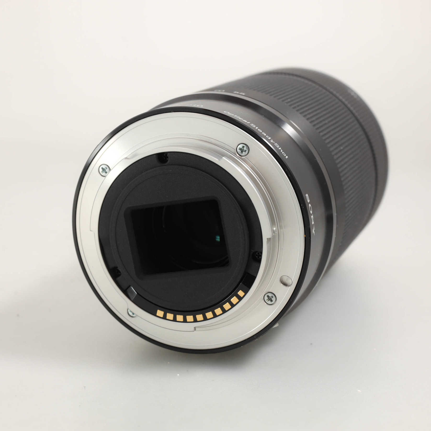 Sony E 55-210mm f/4.5-6.3 OSS Sony E 55-210mm f/4.5-6.3 OSS