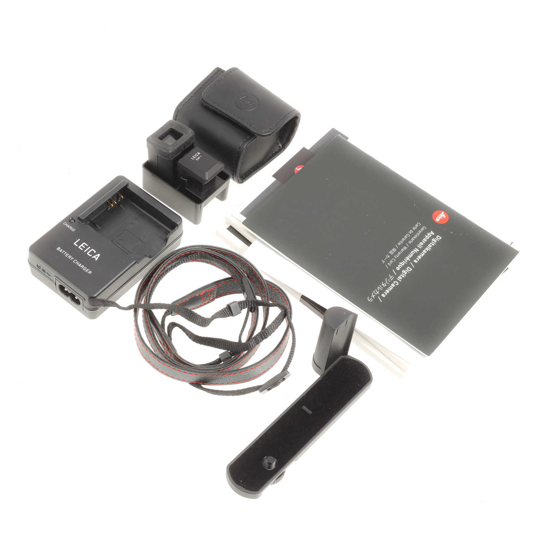 Leica D-Lux 5 black с аксессуарами Leica D-Lux 5 black с аксессуарами