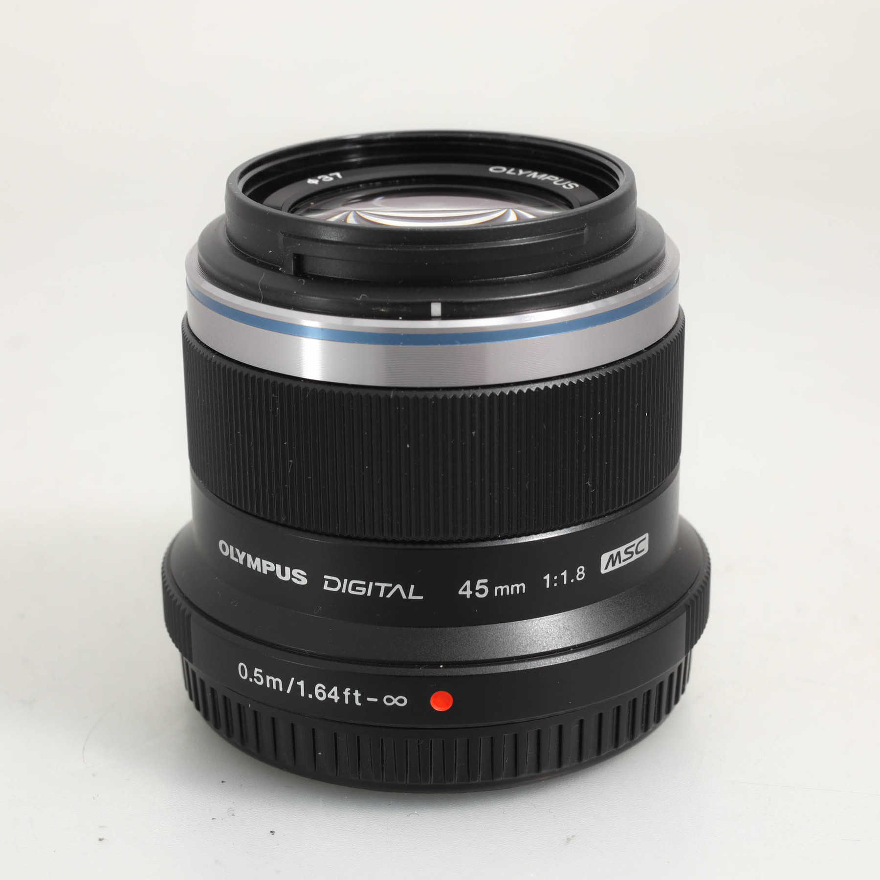 Olympus 45mm f/1.8 Zuiko Digital black Olympus 45mm f/1.8 Zuiko Digital black