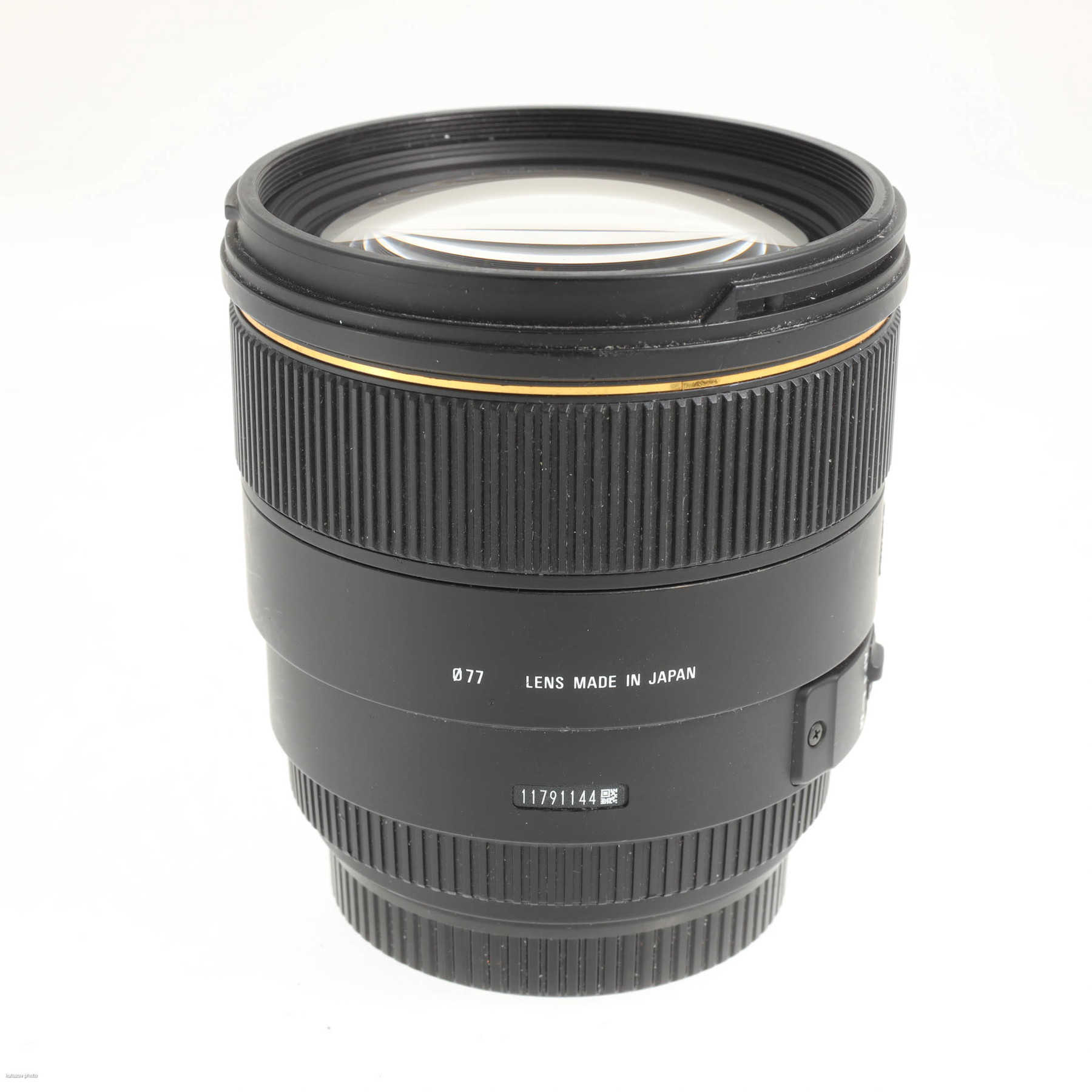 Sigma 85mm f/1.4 DG HSM EX (Canon EF) Sigma 85mm f/1.4 DG HSM EX (Canon EF)