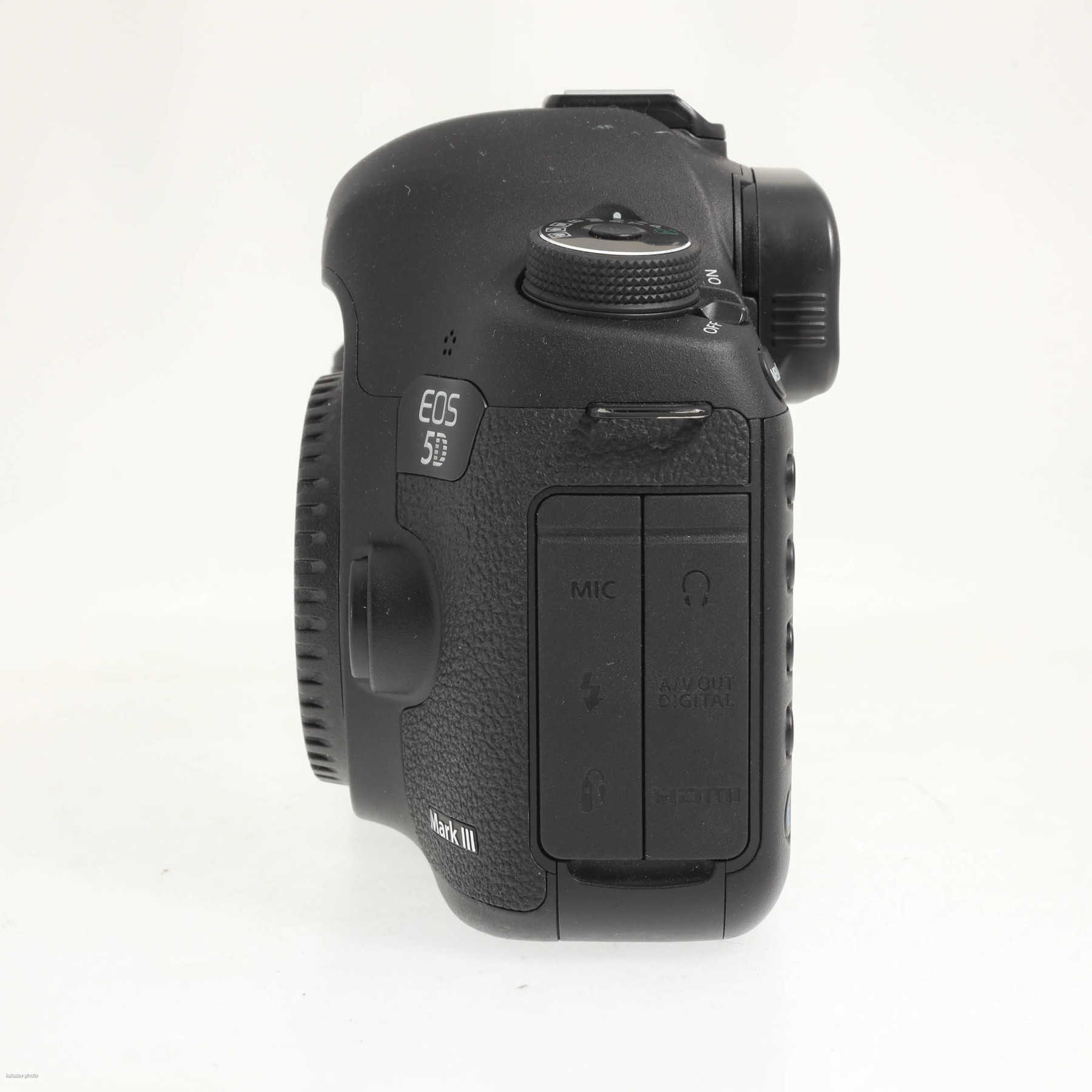 Canon EOS 5D Mark III Canon EOS 5D Mark III