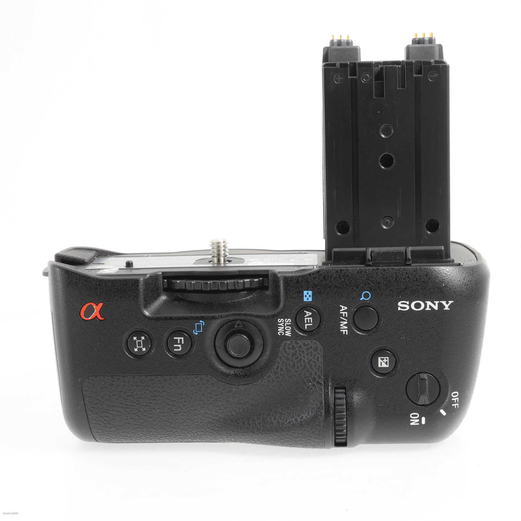 Sony VG-C77AM вертикальная рукоятка Sony VG-C77AM вертикальная рукоятка