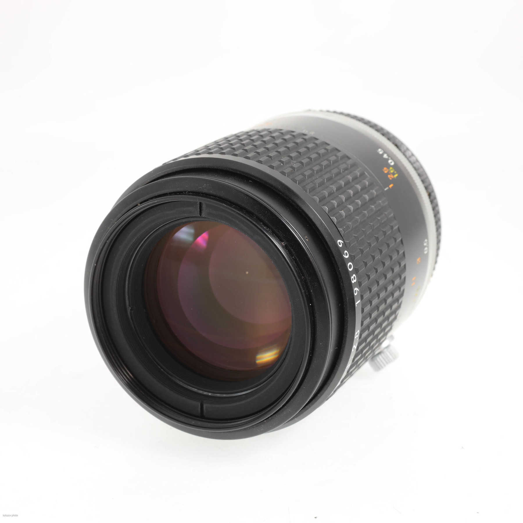 Nikon 105mm f/2.8 Micro-Nikkor AiS Nikon 105mm f/2.8 Micro-Nikkor AiS