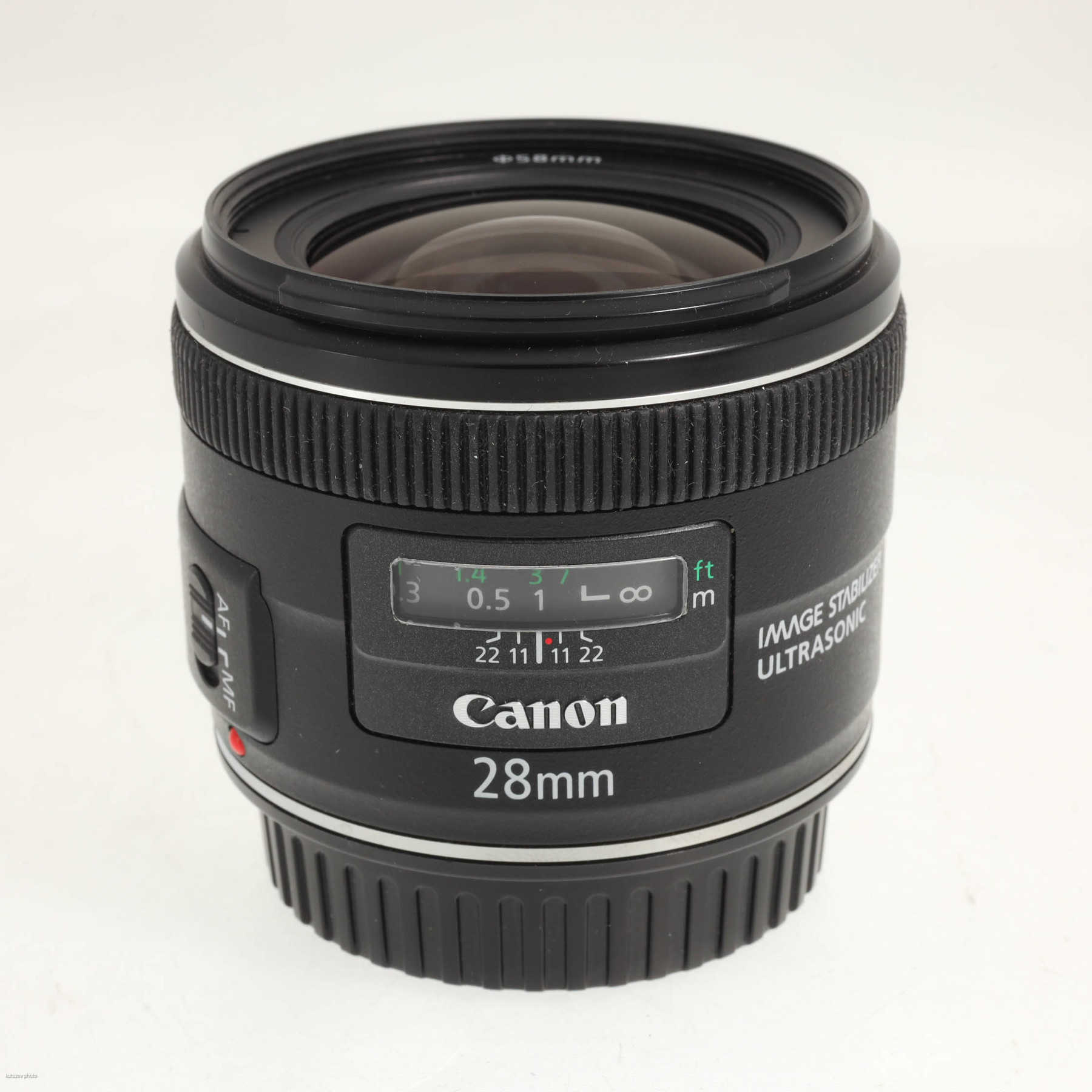 Canon EF 28mm f/2.8 IS USM Canon EF 28mm f/2.8 IS USM