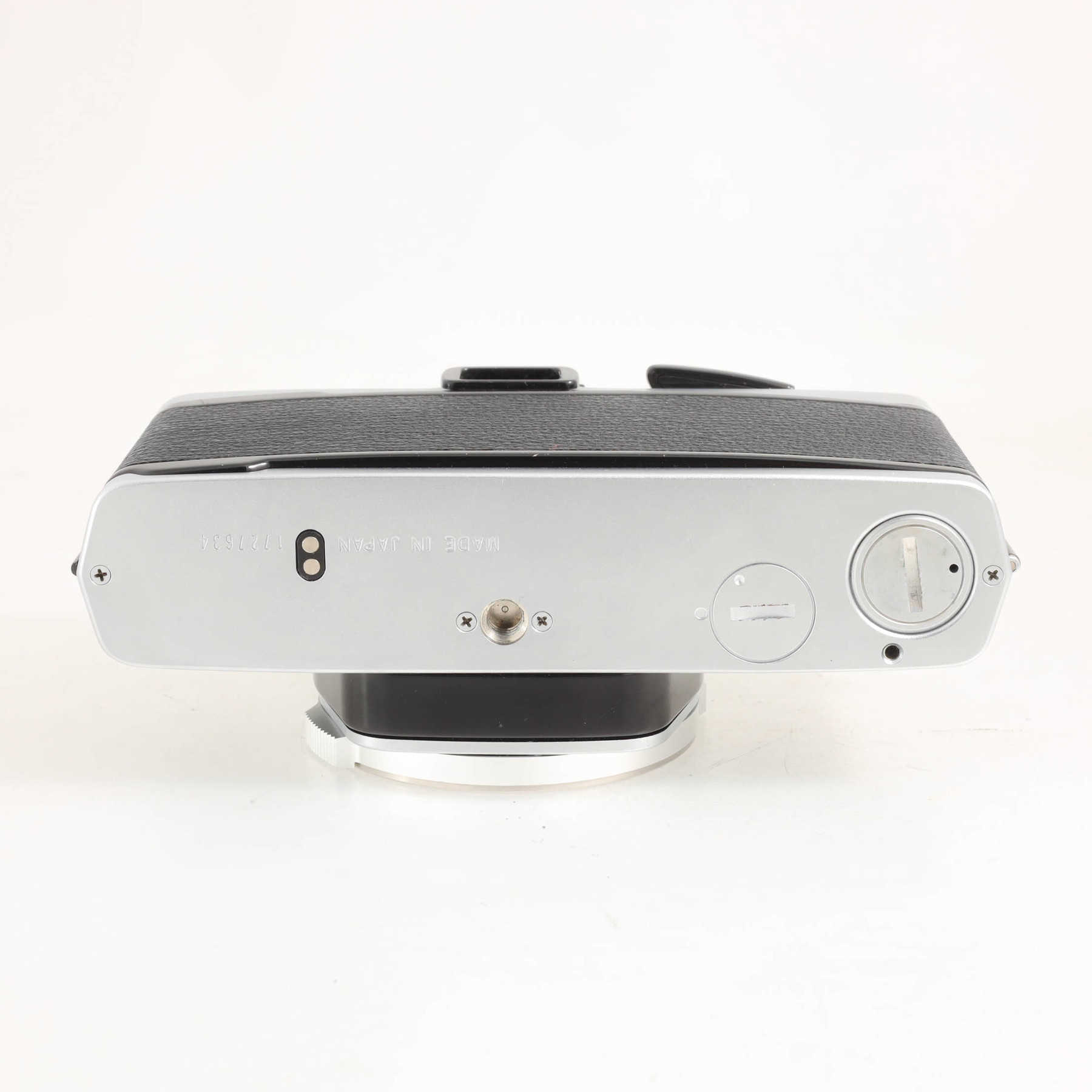 Olympus OM-1n с объективом 50mm f/1.4 G.Zuiko Auto-S Olympus OM-1n с объективом 50mm f/1.4 G.Zuiko Auto-S