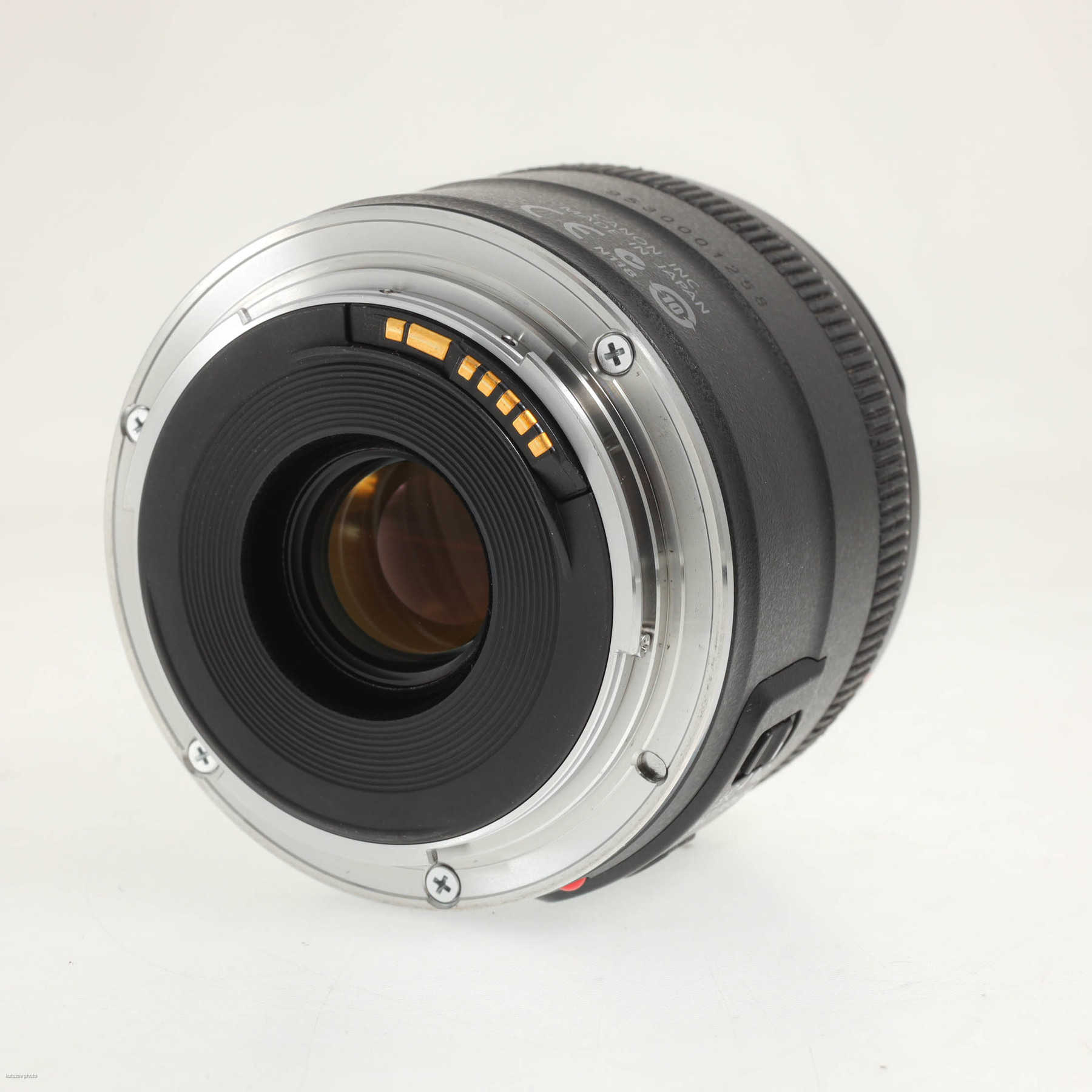 Canon EF 28mm f/2.8 IS USM Canon EF 28mm f/2.8 IS USM