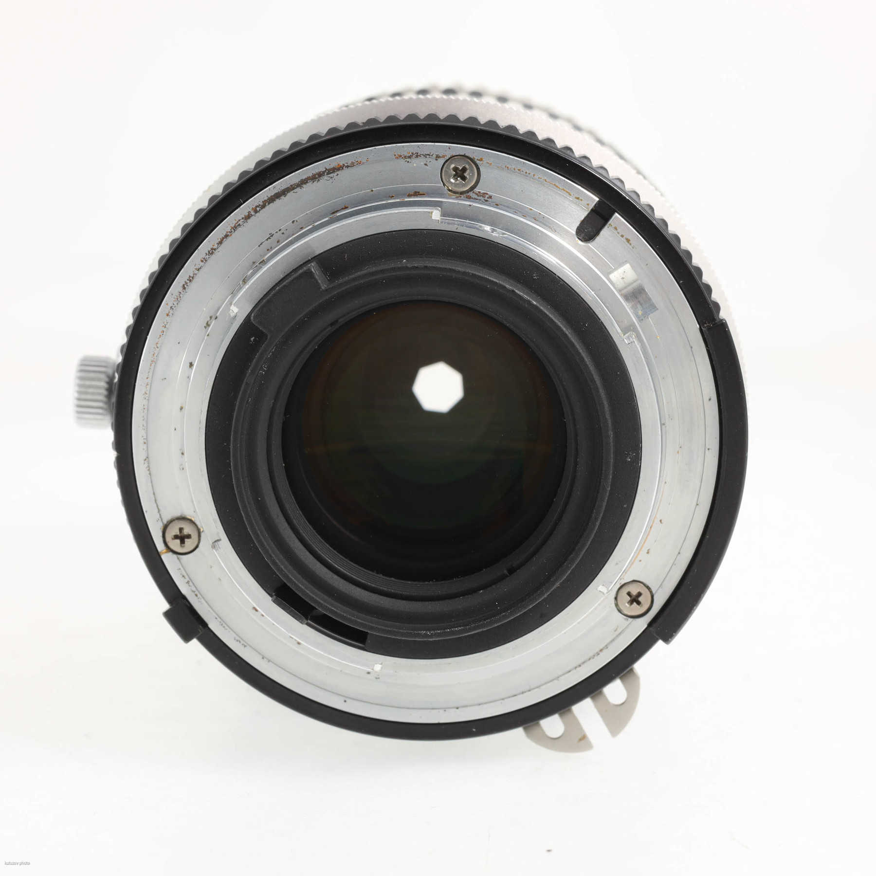 Nikon 105mm f/2.8 Micro-Nikkor AiS Nikon 105mm f/2.8 Micro-Nikkor AiS