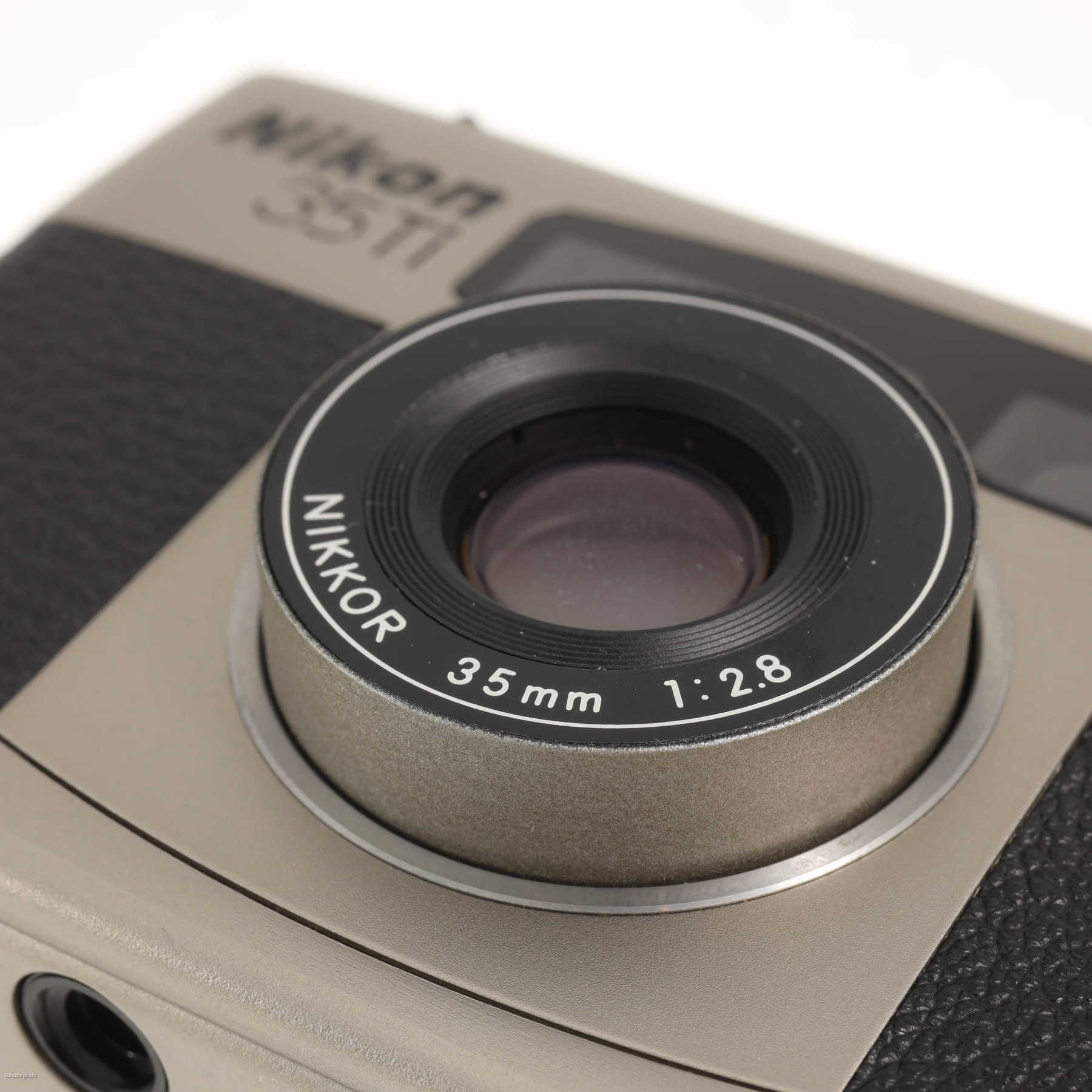 Nikon 35Ti Nikon 35Ti