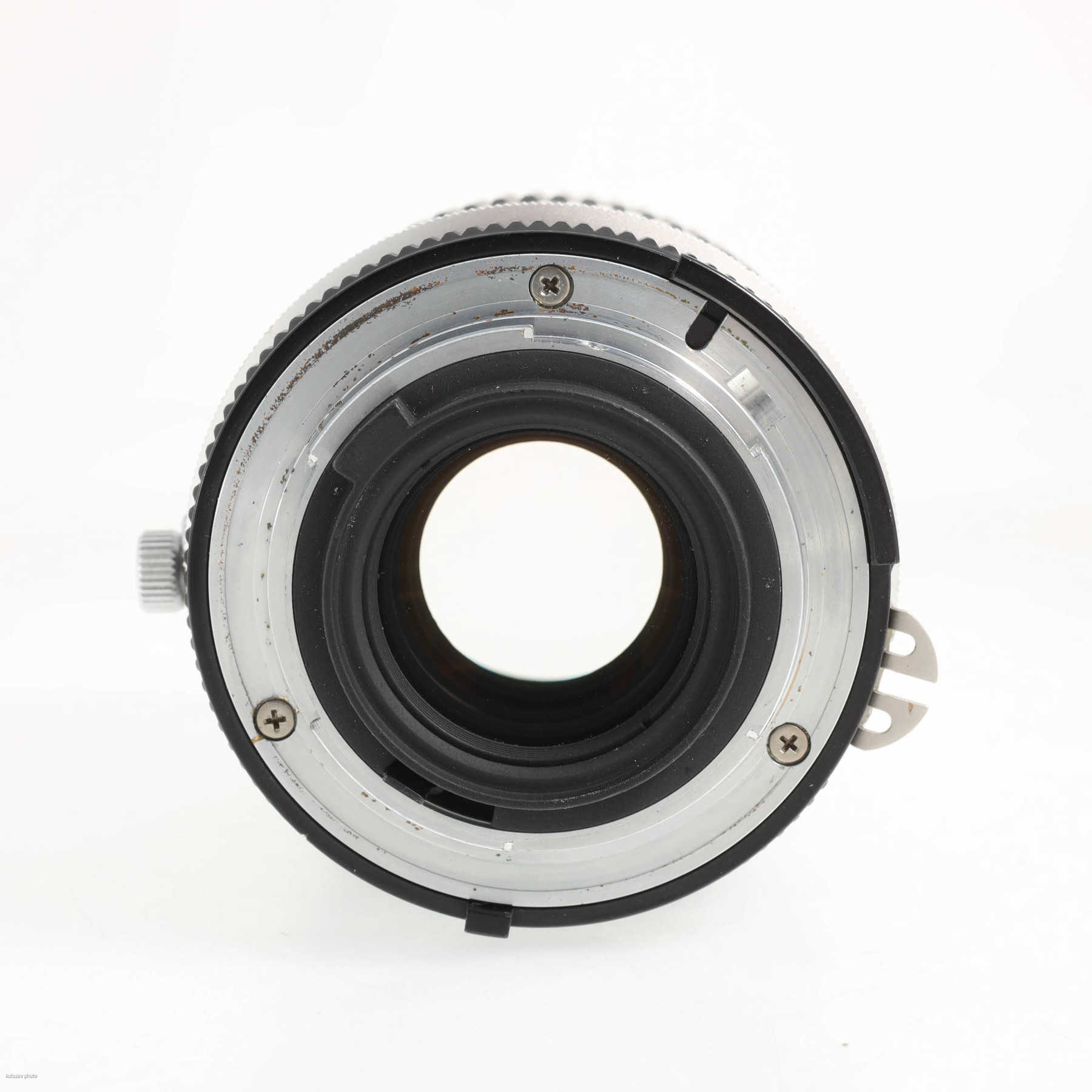 Nikon 105mm f/2.8 Micro-Nikkor AiS Nikon 105mm f/2.8 Micro-Nikkor AiS