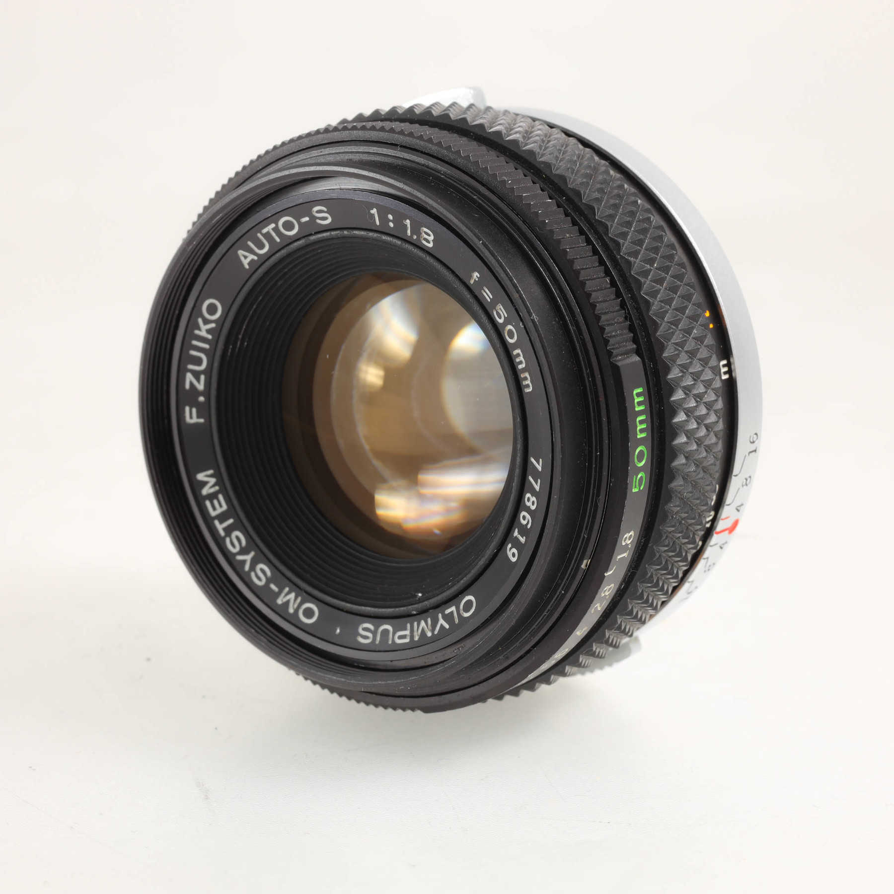 Olympus OM-1 с объективом 50mm f/1.8 F.Zuiko Auto-S Olympus OM-1 с объективом 50mm f/1.8 F.Zuiko Auto-S