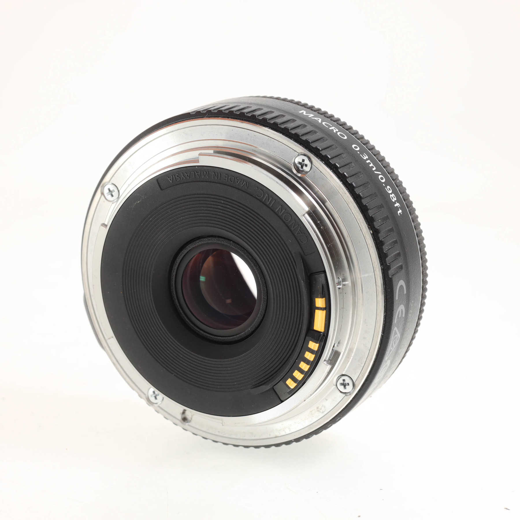 Canon EF 40mm f/2.8 STM Canon EF 40mm f/2.8 STM