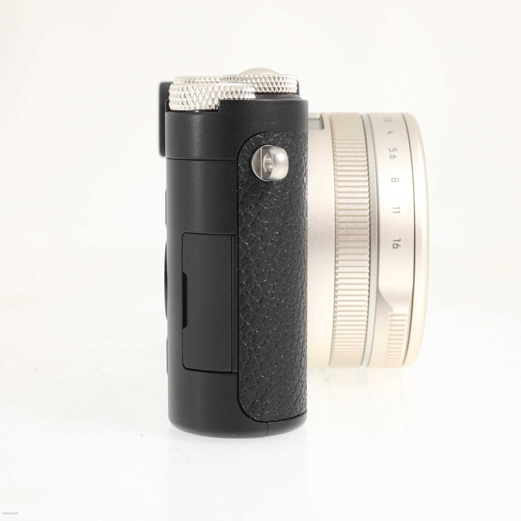 Leica D-Lux 8 "100 Years of Leica" Limited Edition Leica D-Lux 8 "100 Years of Leica" Limited Edition